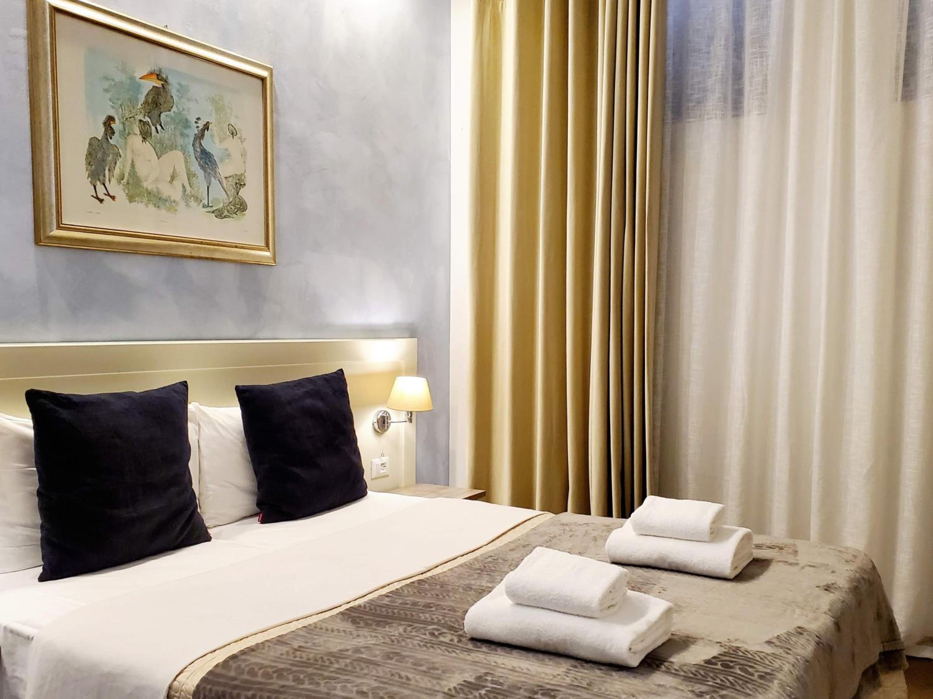 Vela Rooms
