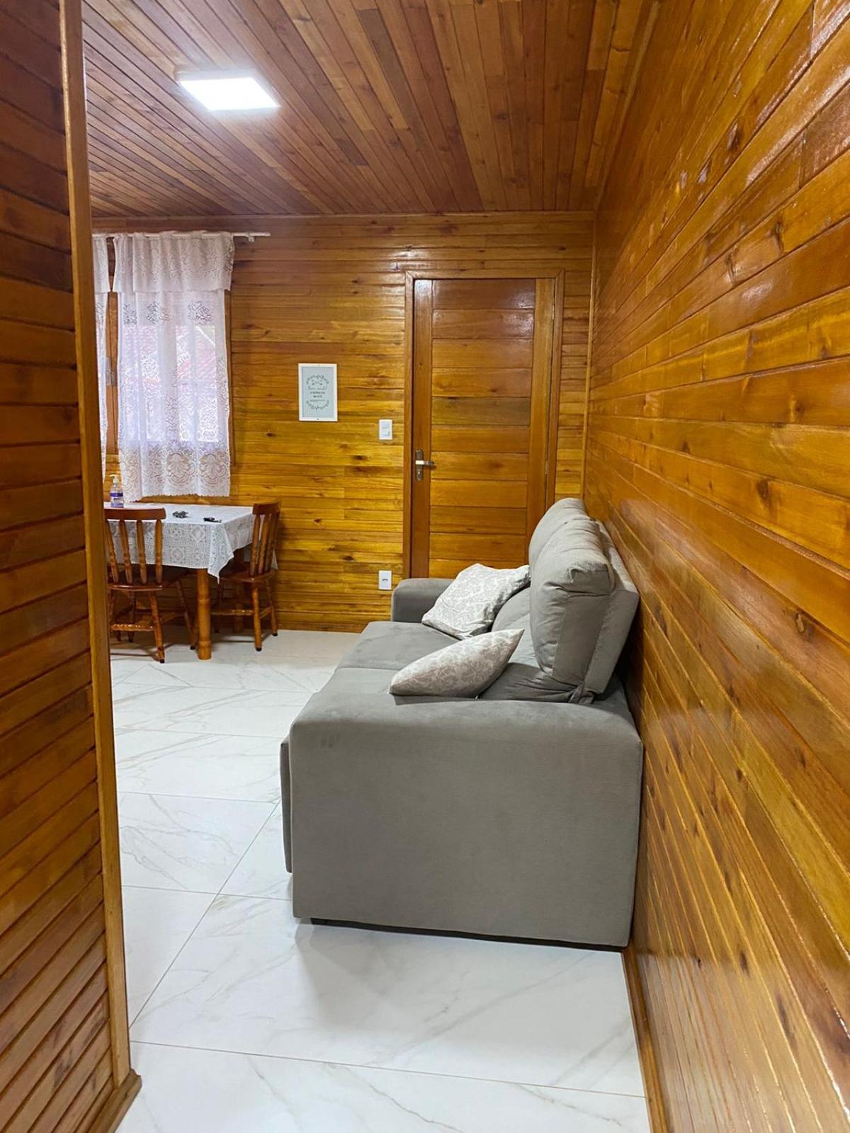 Águia Dourada Hospedagem Casa 02