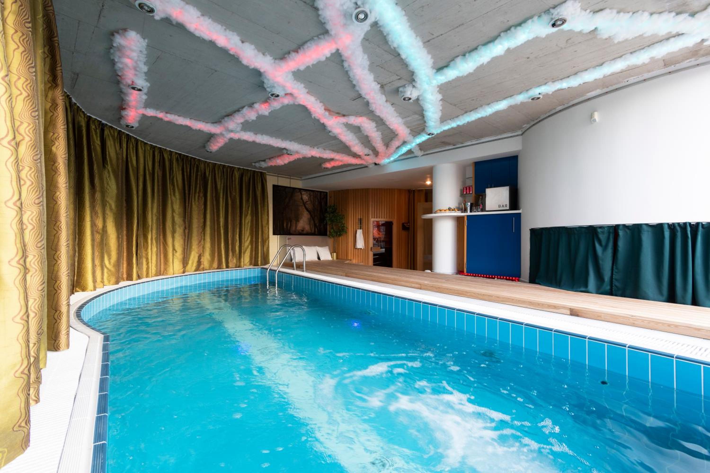 Unique apartment with private pool, cinema, SPA