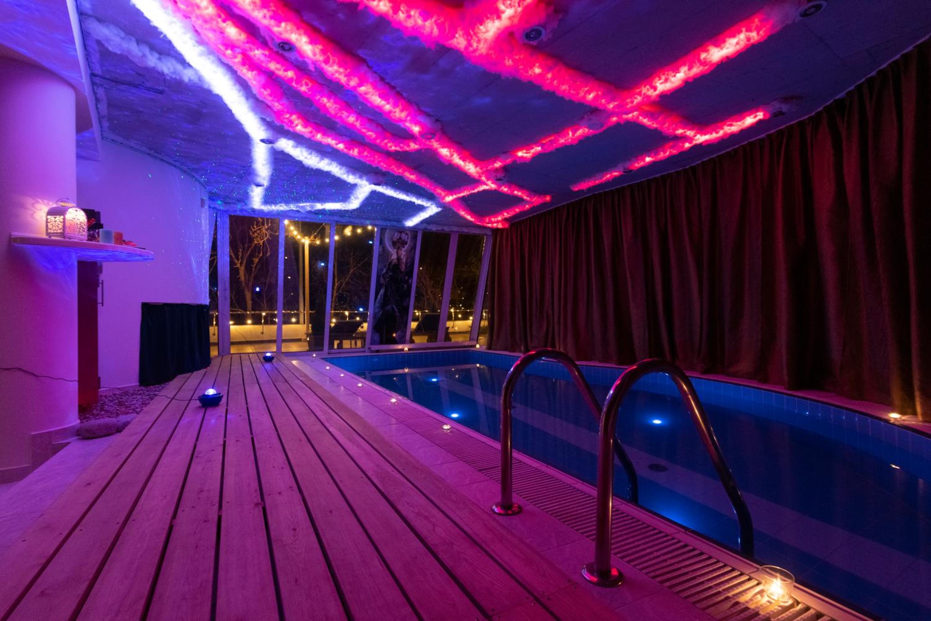 Unique apartment with private pool, cinema, SPA