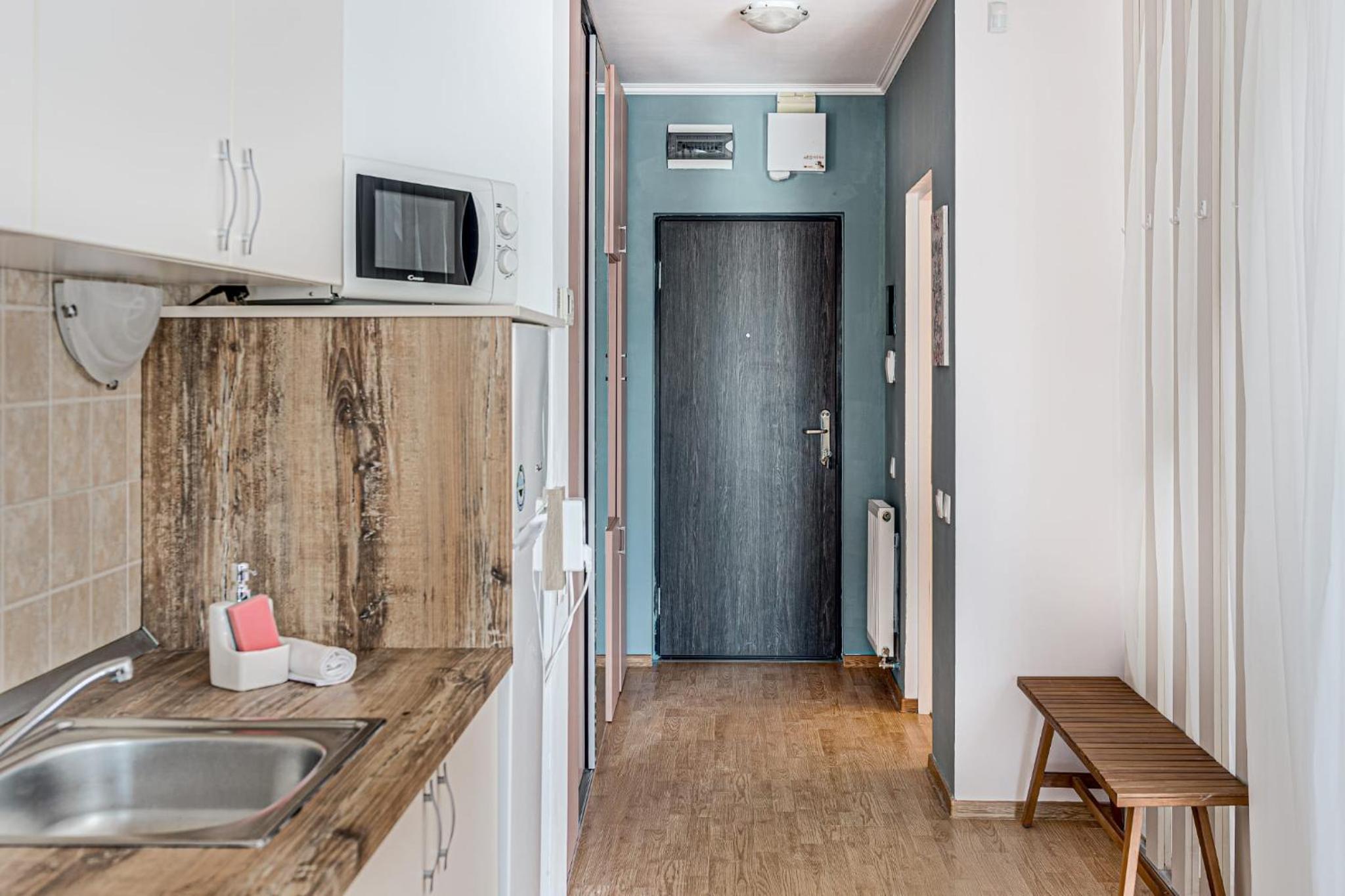 ARI Purple Studio with Free Parking