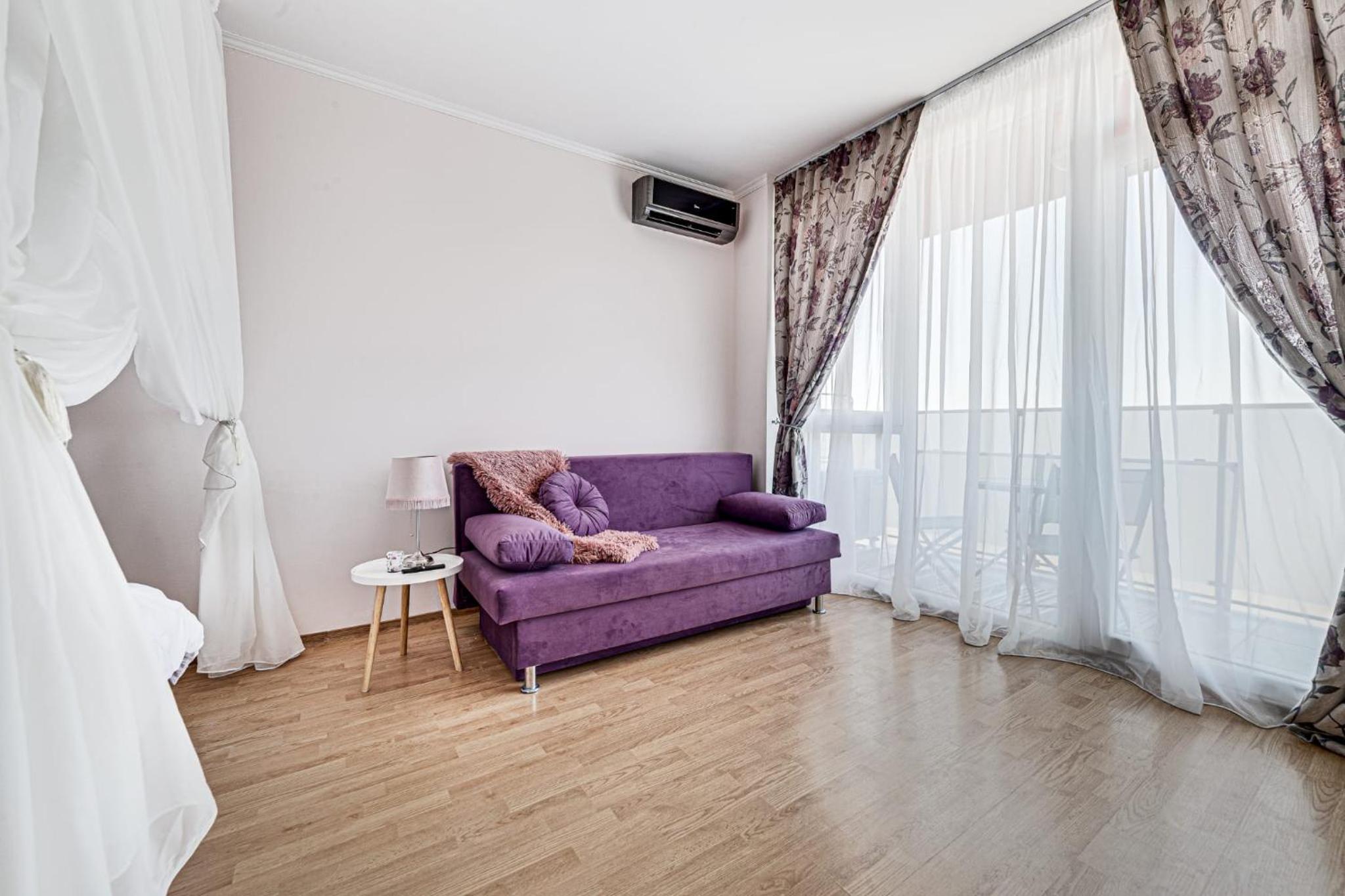 ARI Purple Studio with Free Parking