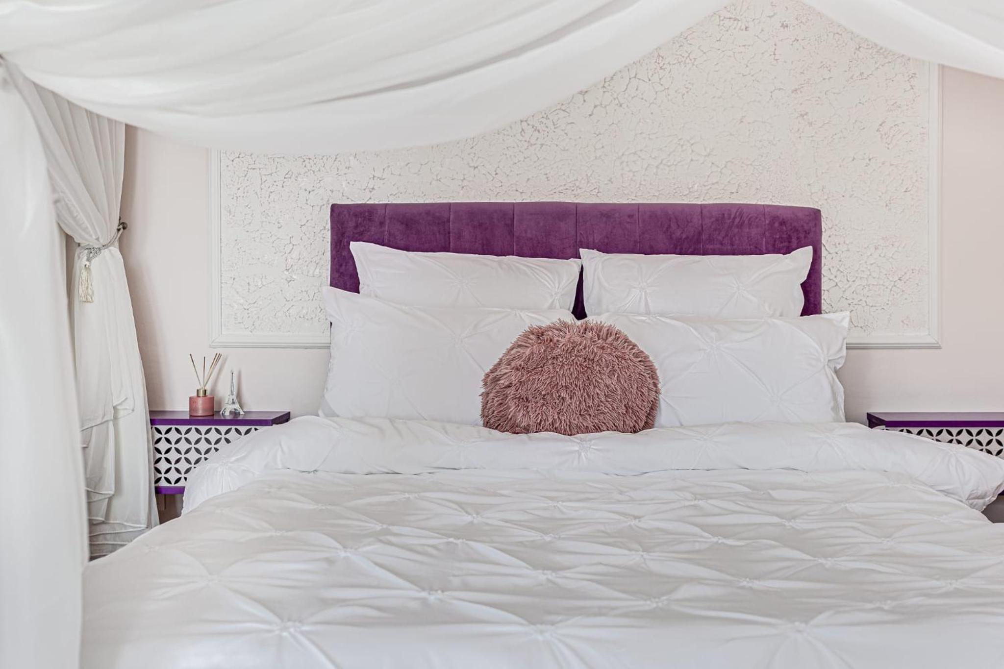 ARI Purple Studio with Free Parking