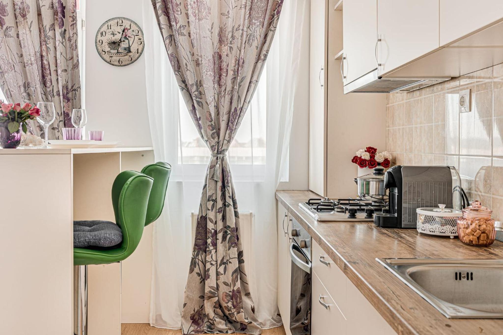 ARI Purple Studio with Free Parking