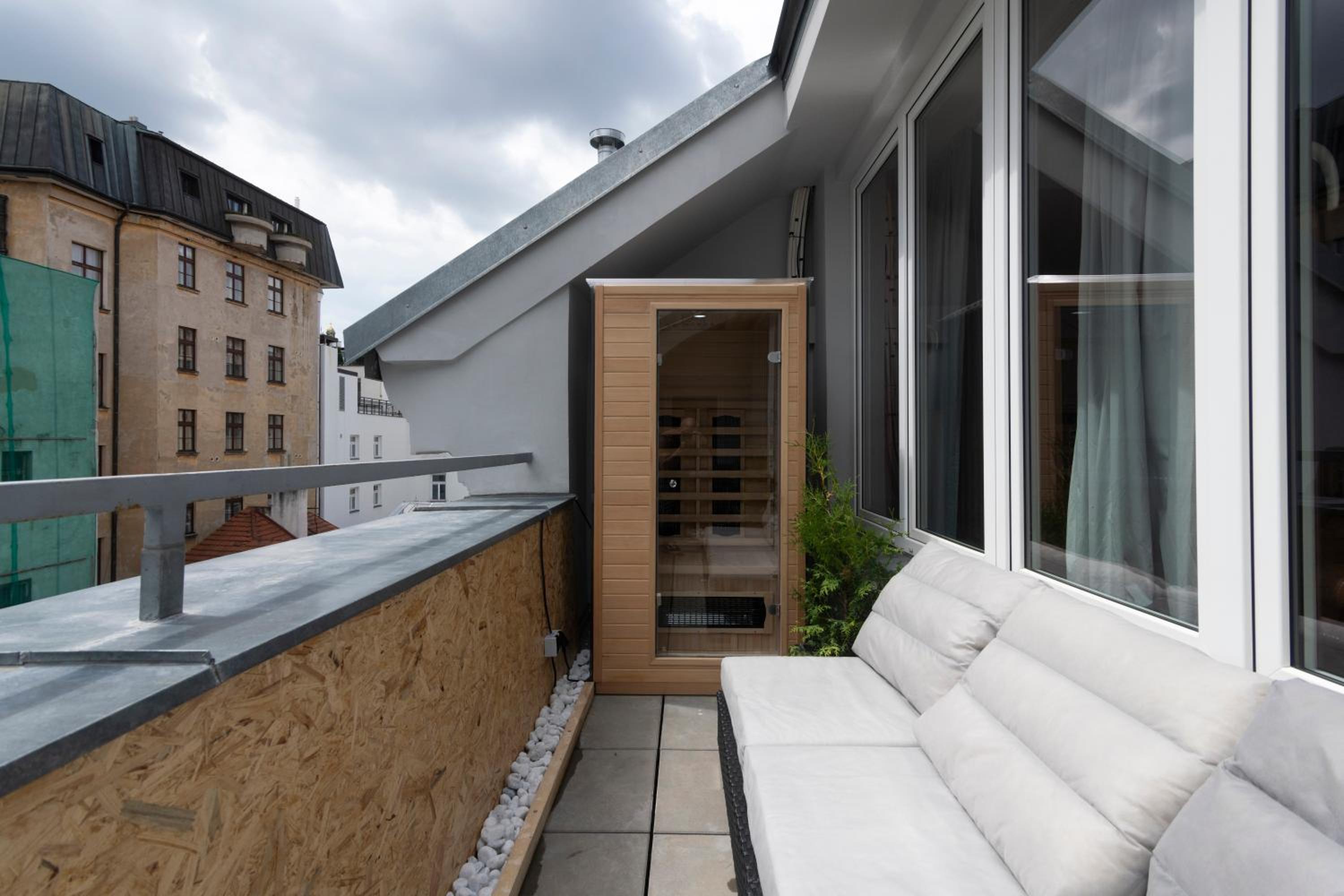 Golden Tree Loft in the Heart of Prague