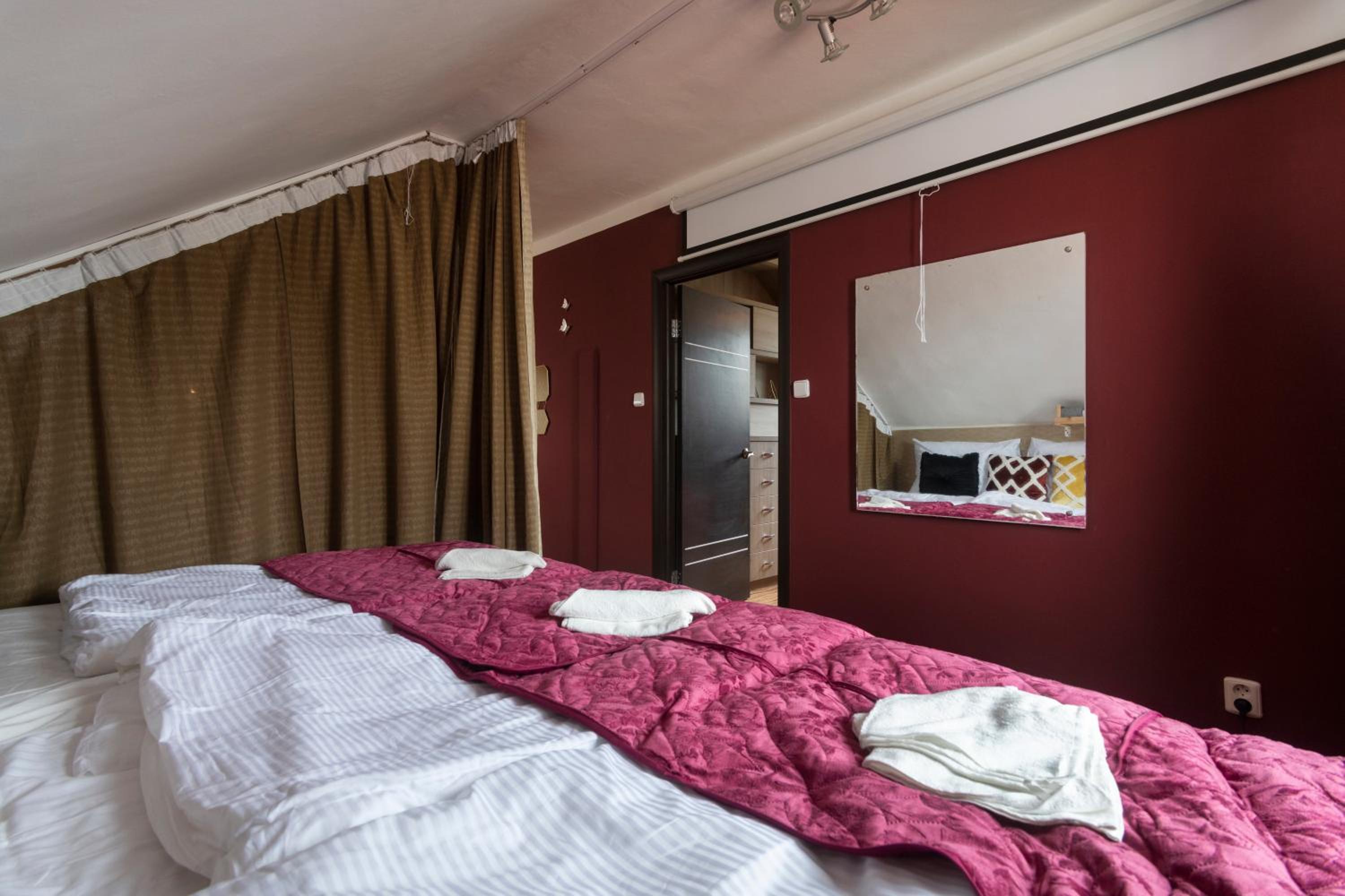 Golden Tree Loft in the Heart of Prague
