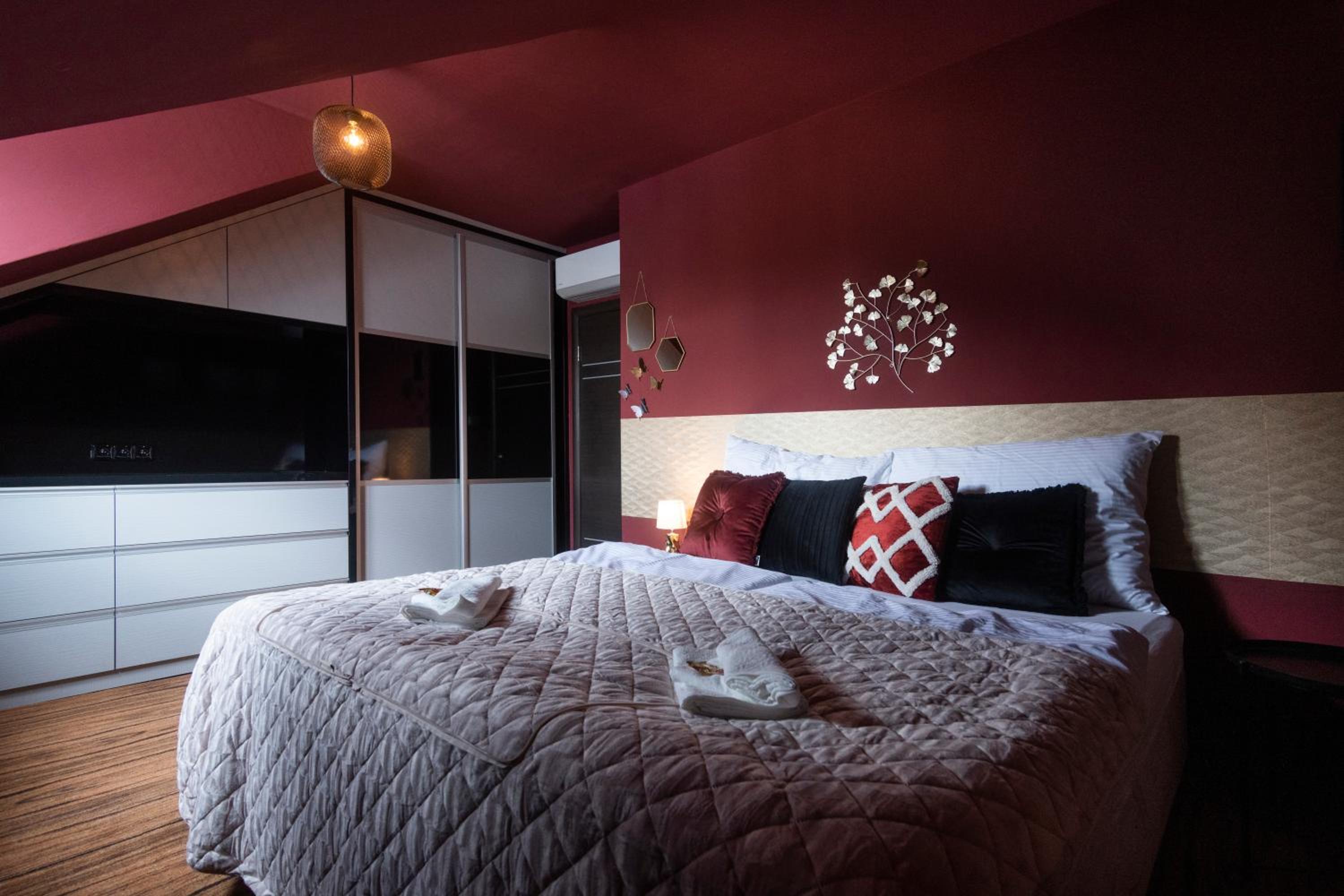 Golden Tree Loft in the Heart of Prague