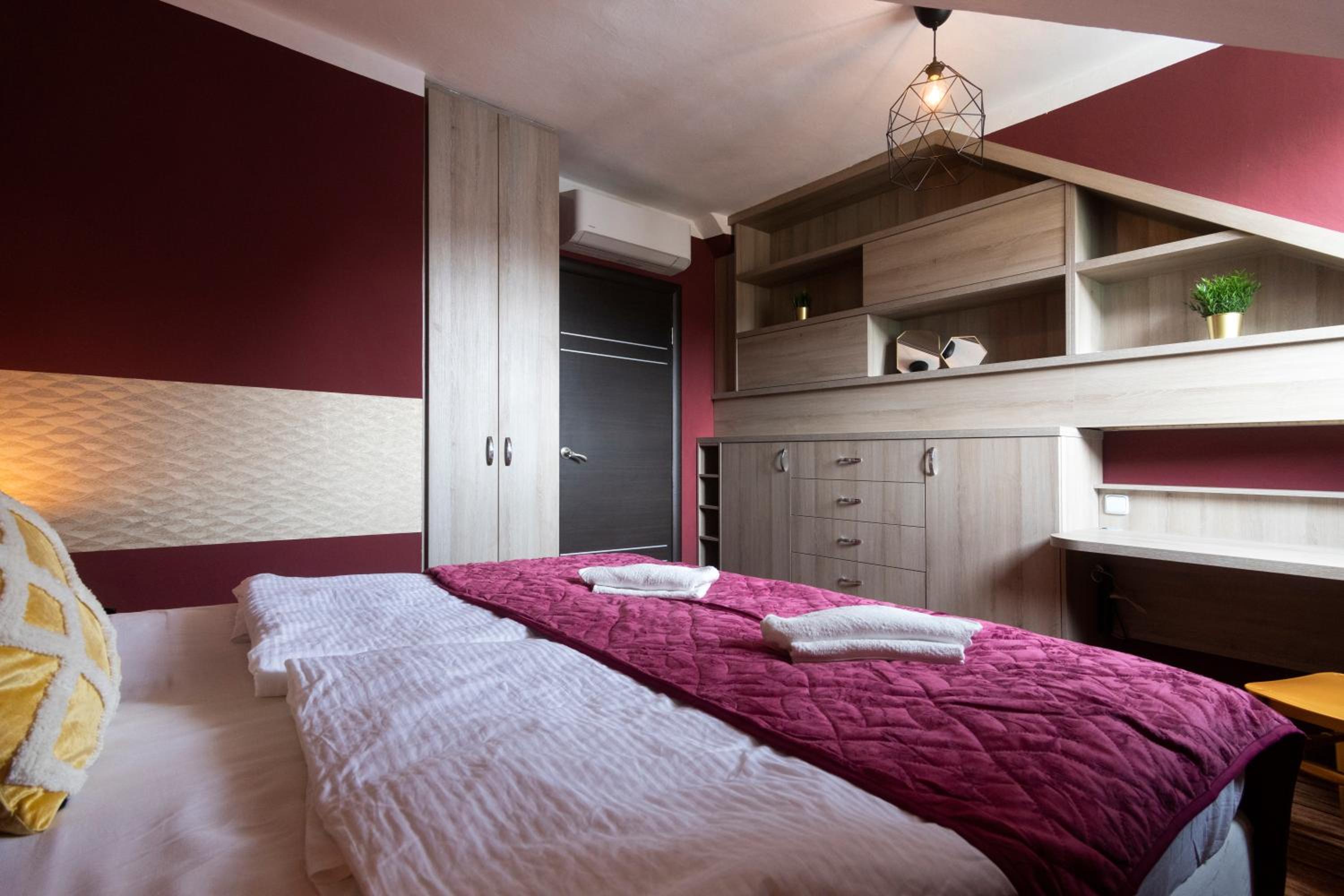 Golden Tree Loft in the Heart of Prague