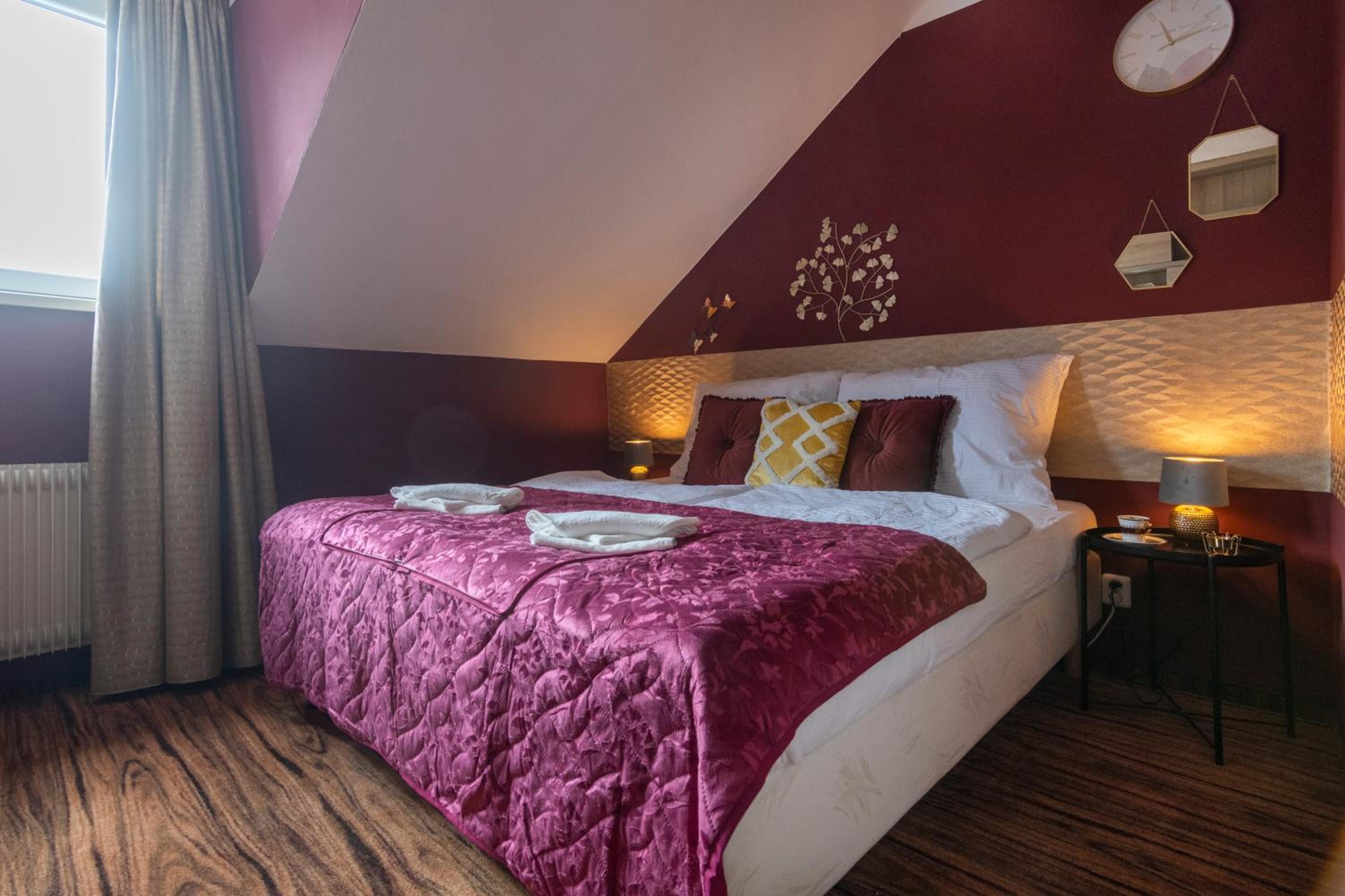 Golden Tree Loft in the Heart of Prague