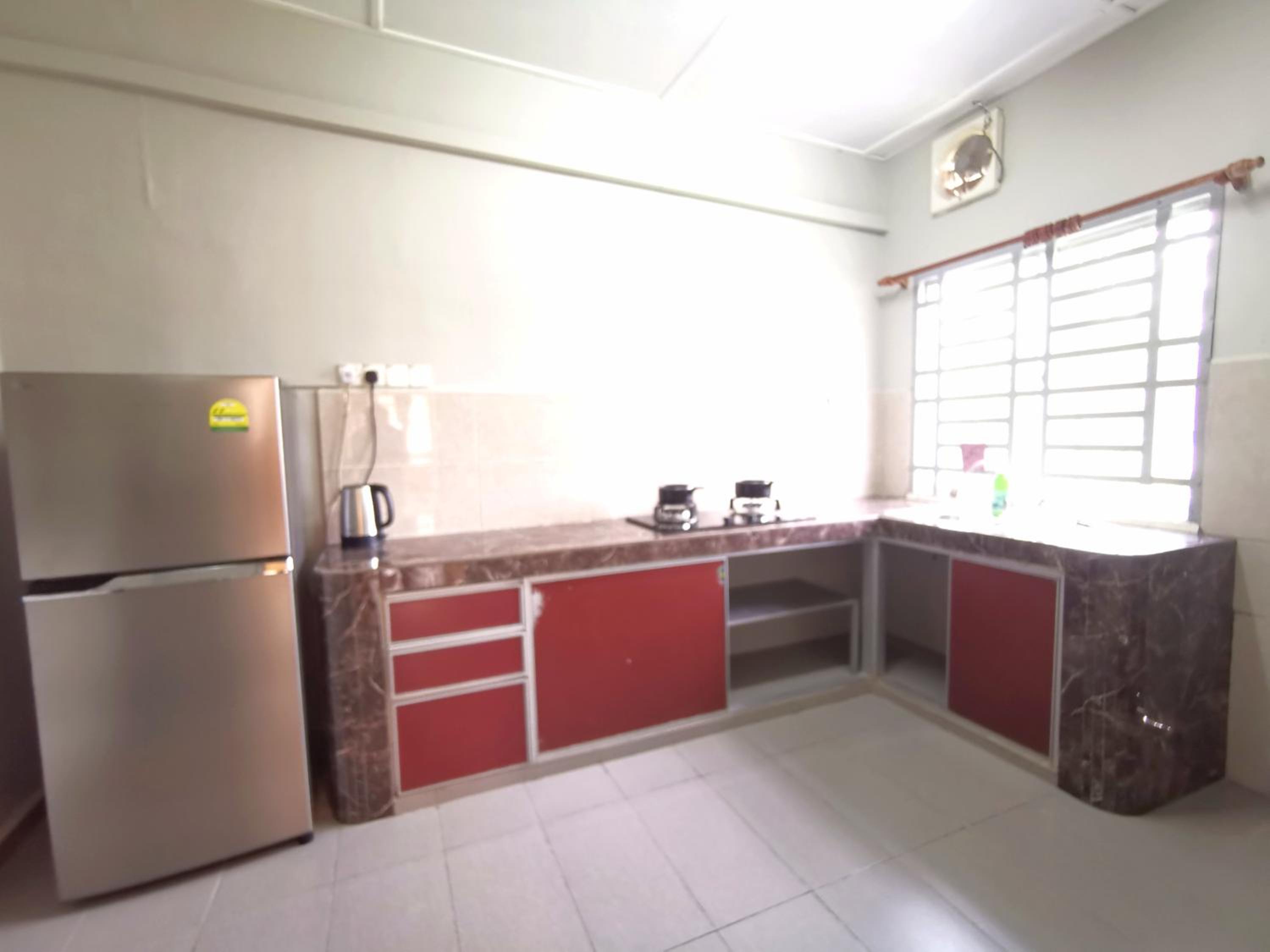 Maco Home Premium Suite Corner at Mount Austin Taman Daya