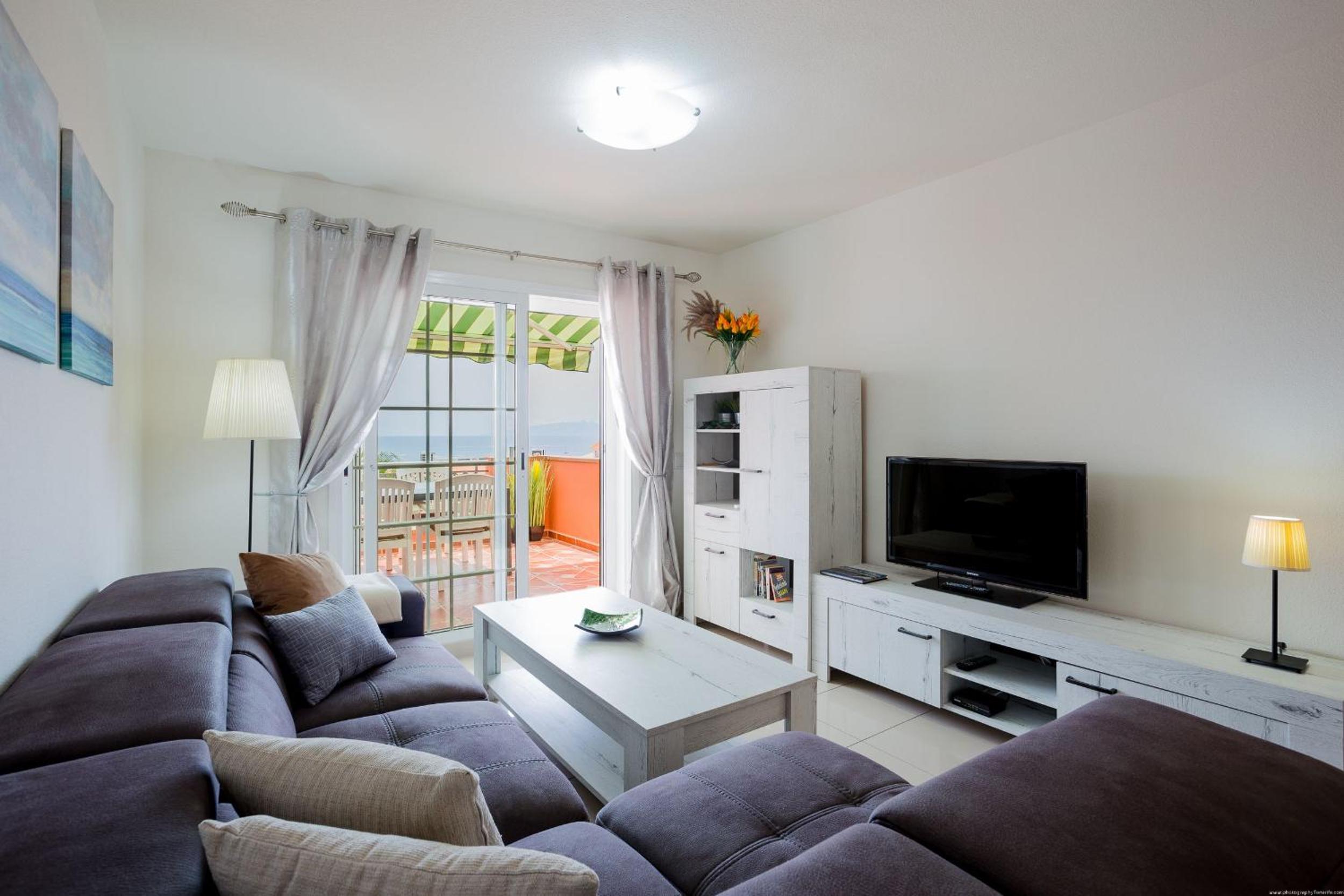 Superior Del Duque ocean view 2 bedroom apartment view 2