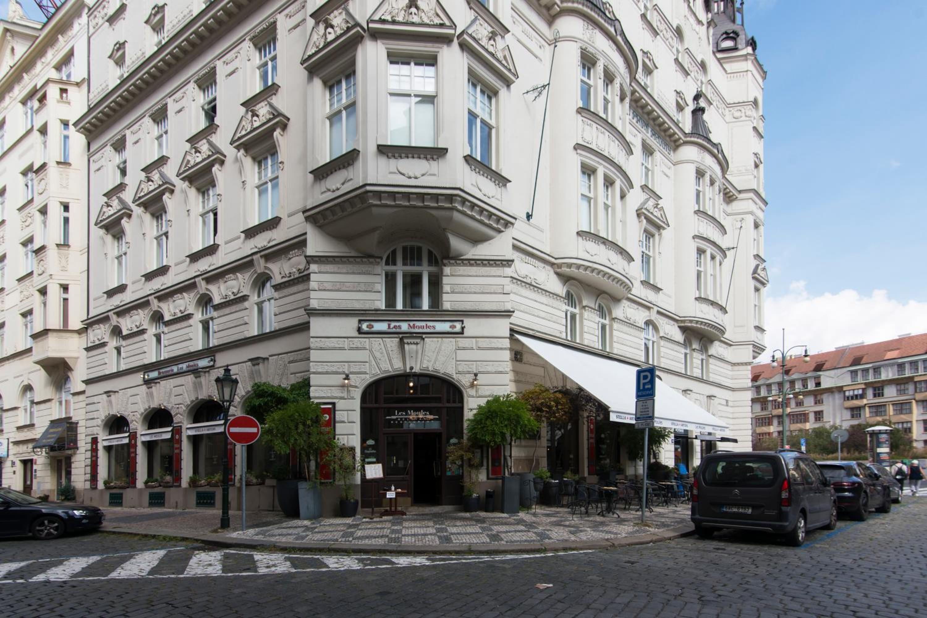 Billionaires Club LOFT Sauna City Center