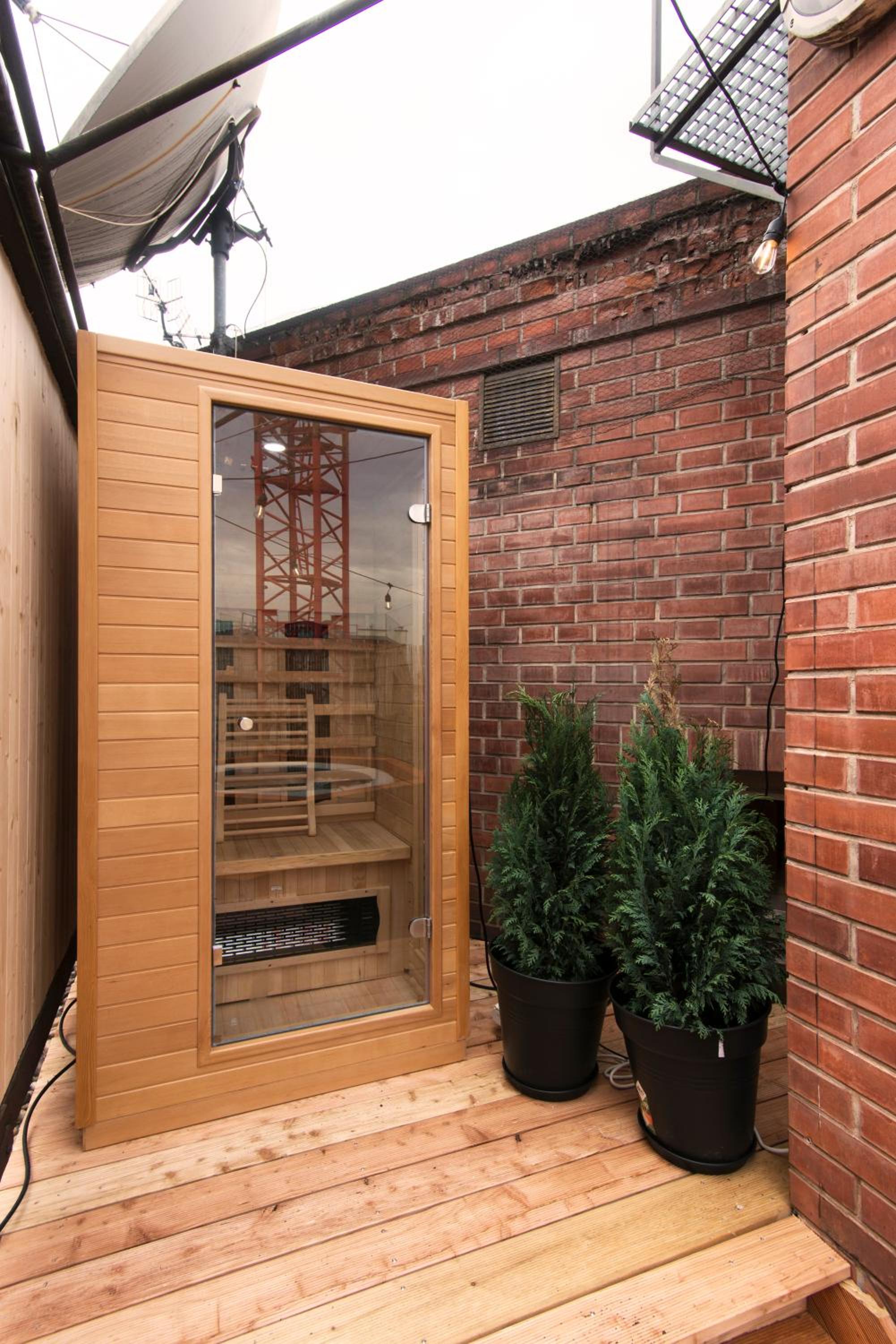 Billionaires Club LOFT Sauna City Center