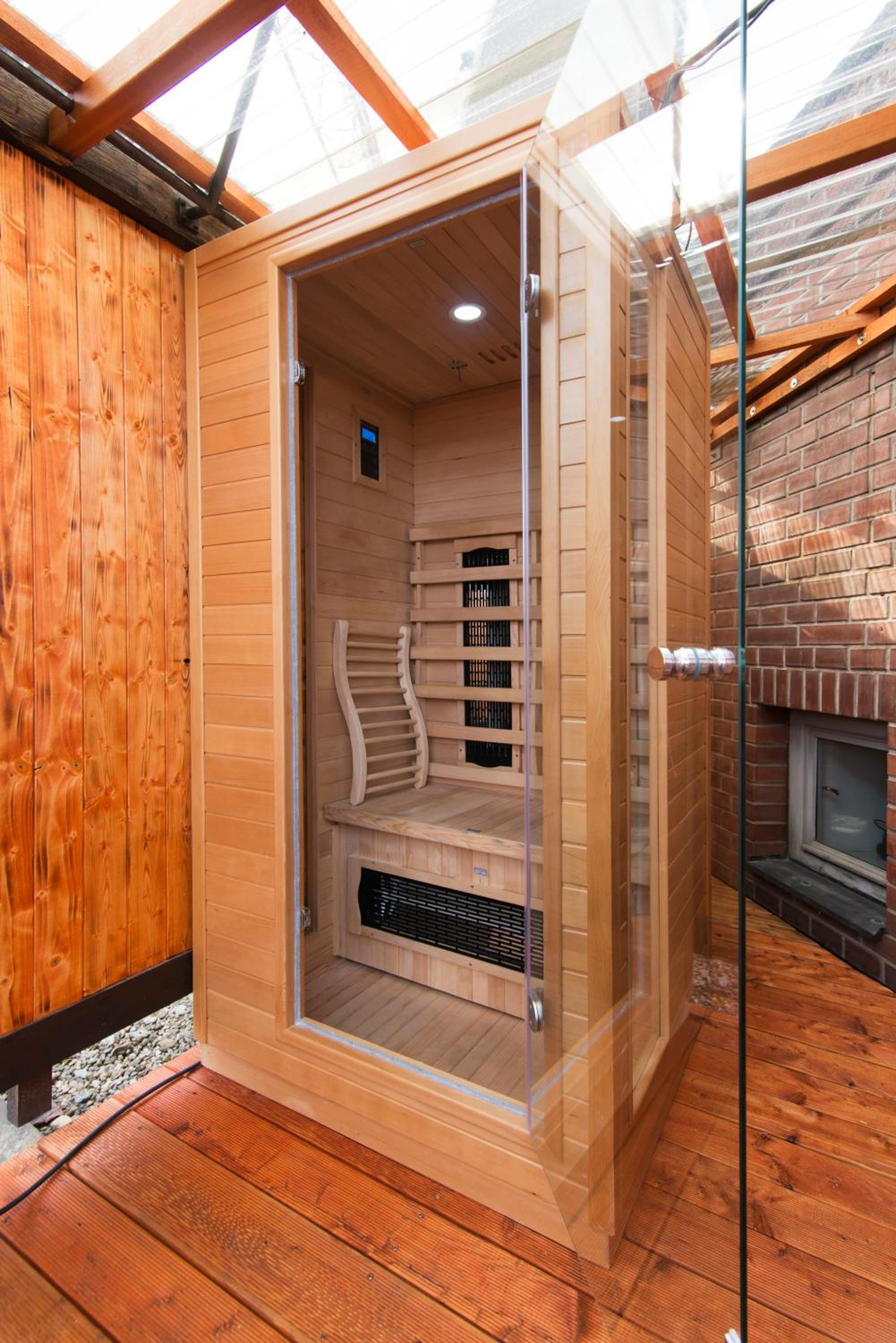 Billionaires Club LOFT Sauna City Center