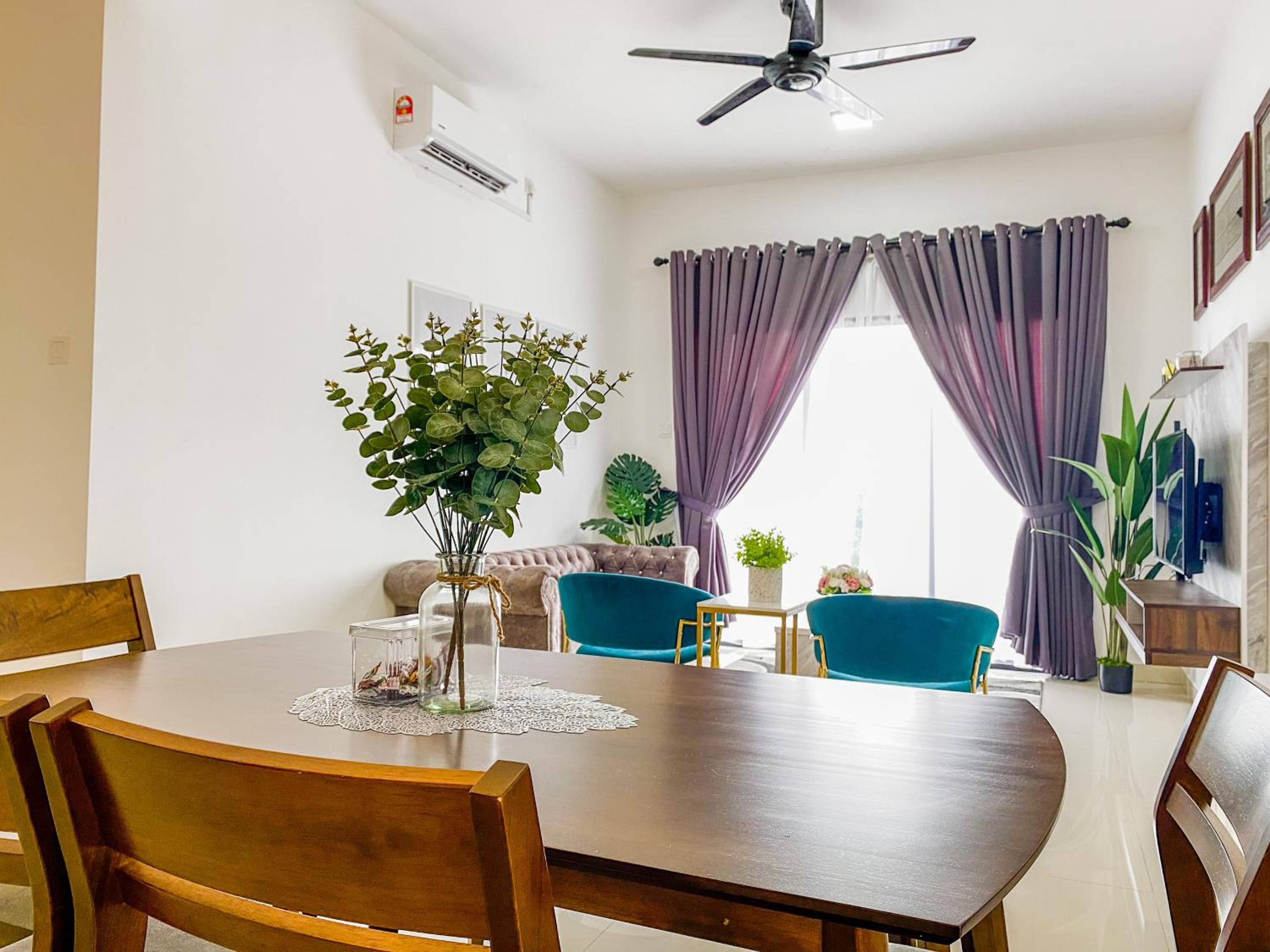 Tamu Place 3-Bedroom Serviced Apartment with Pool photo 6