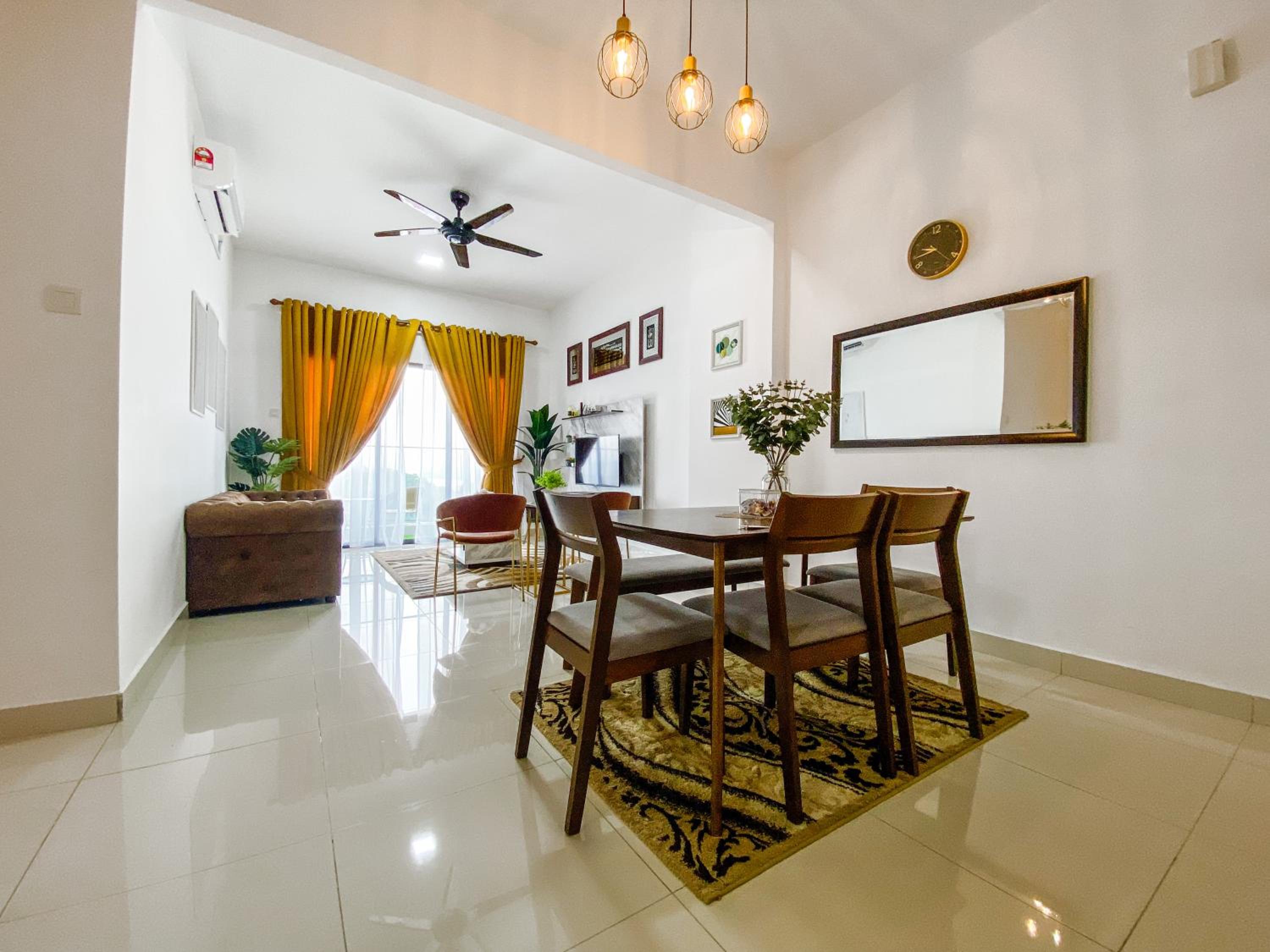 Tamu Place 3-Bedroom Serviced Apartment with Pool photo 3