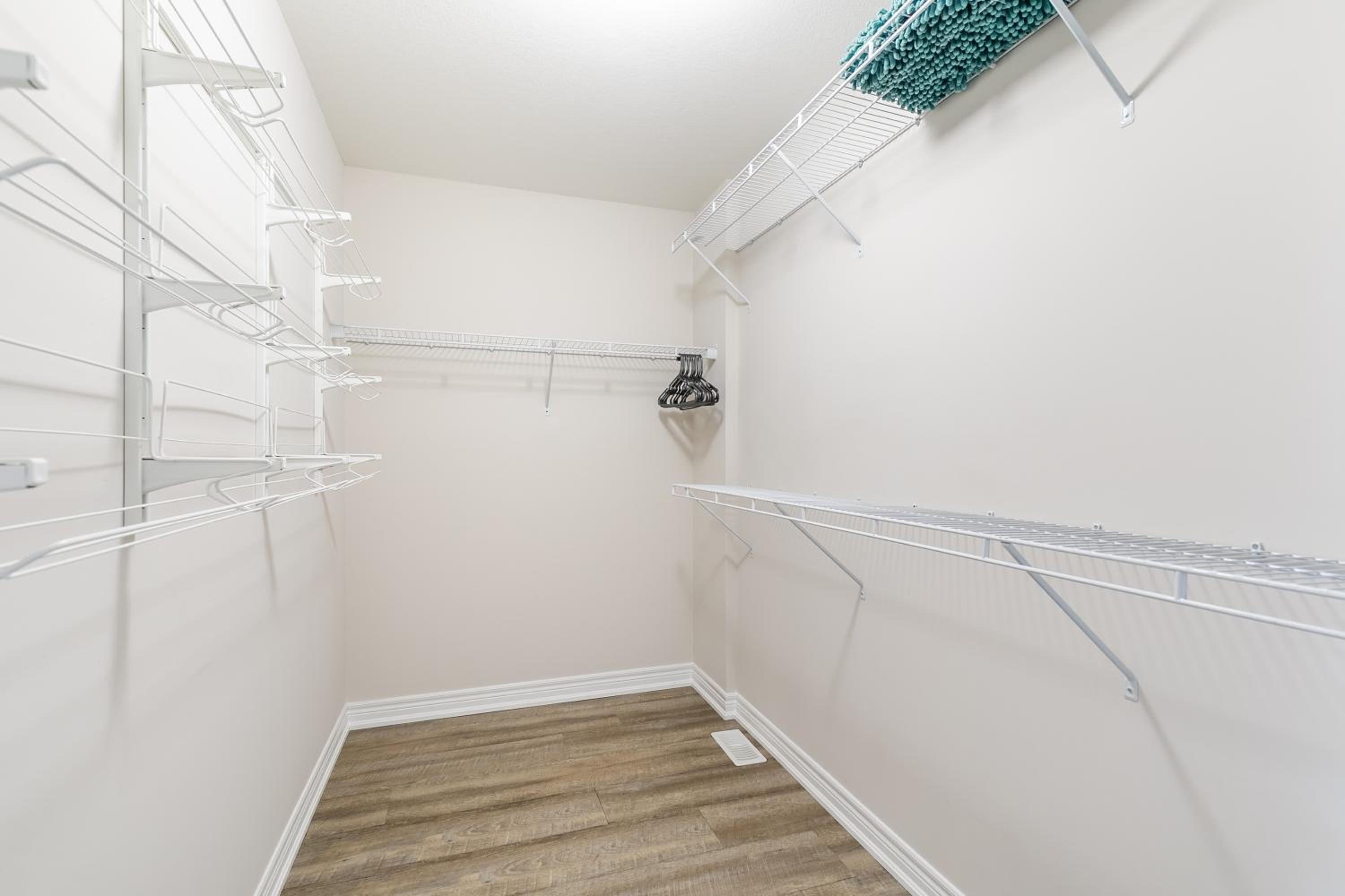 GlobalStay Waterfront 5 Bedroom Townhouse Hot tub Sauna Stoney Creek