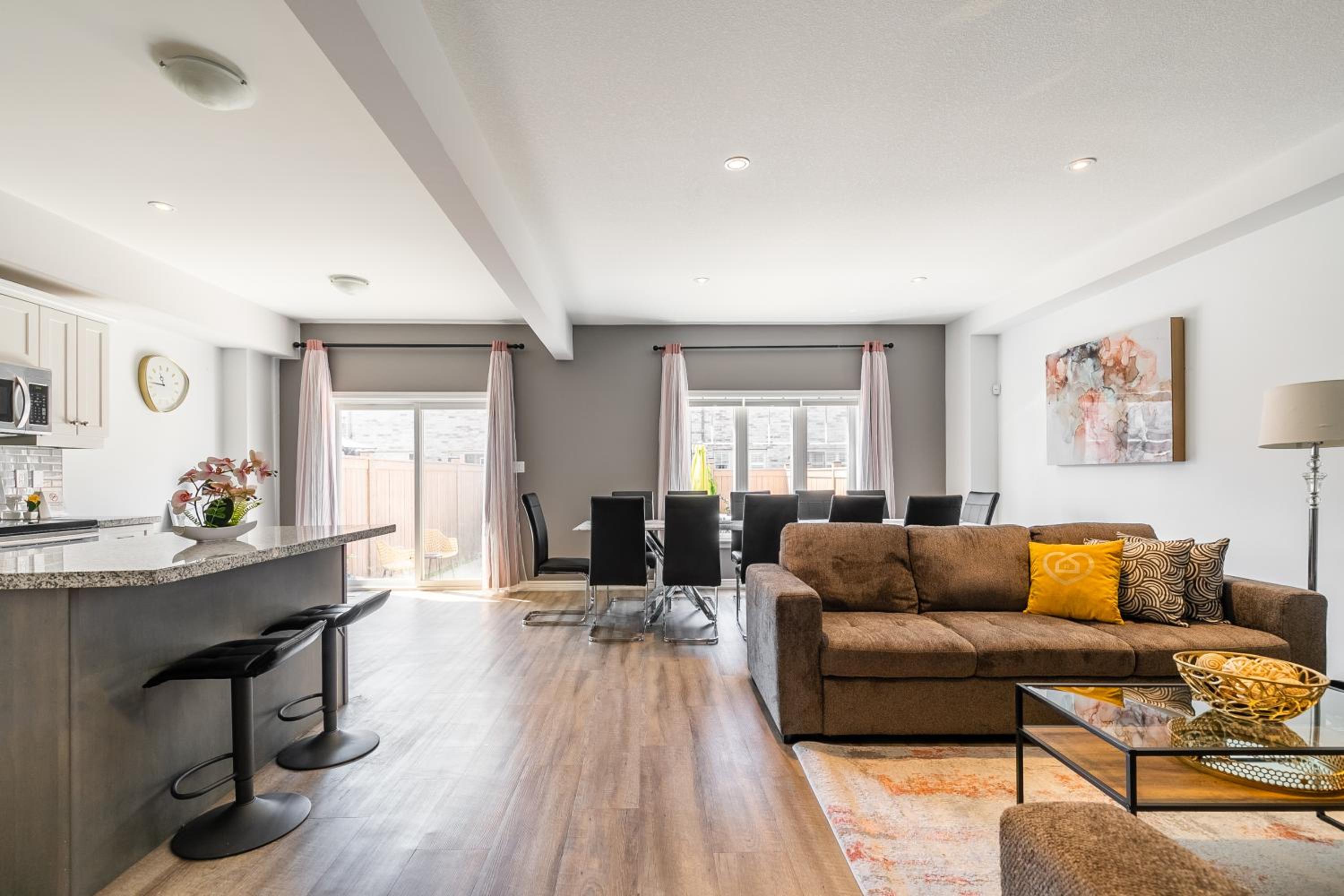 GlobalStay Waterfront 5 Bedroom Townhouse Hot tub Sauna Stoney Creek