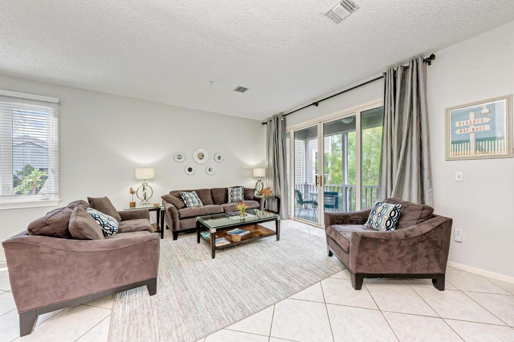Longboat Key Cedars Beach House-Pet Friendly-2 Minute To The Beach - Property Image 66
