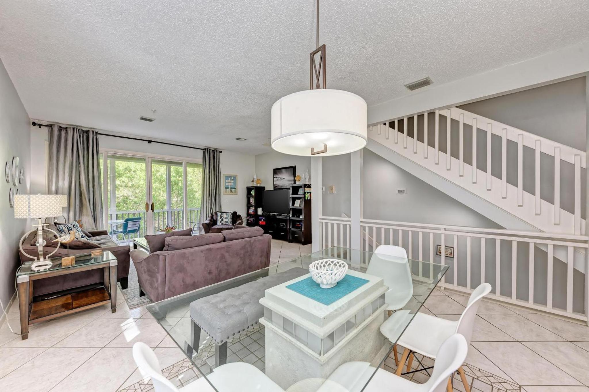 Longboat Key Cedars Beach House-Pet Friendly-2 Minute To The Beach - Property Image 67