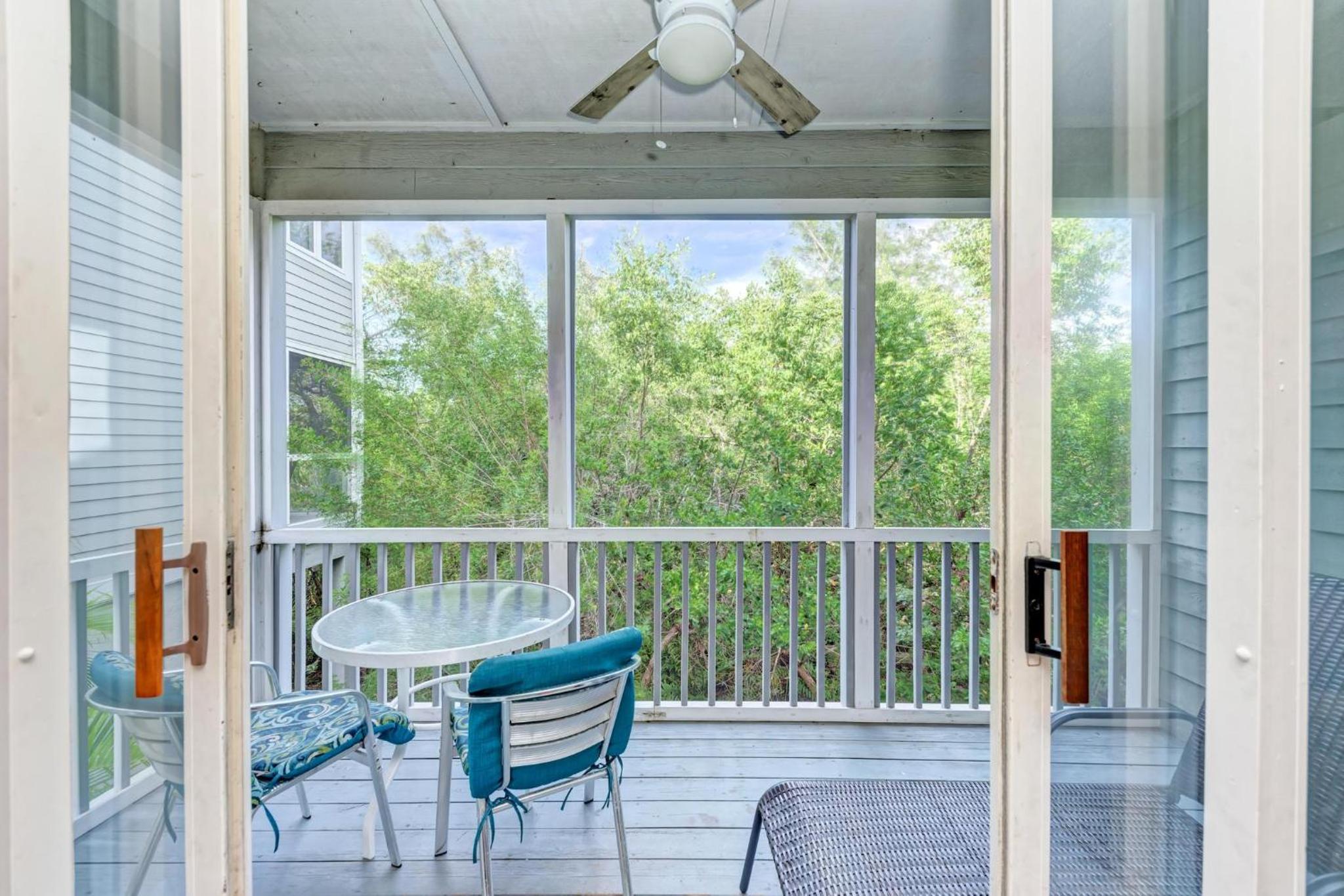 Longboat Key Cedars Beach House-Pet Friendly-2 Minute To The Beach - Property Image 73