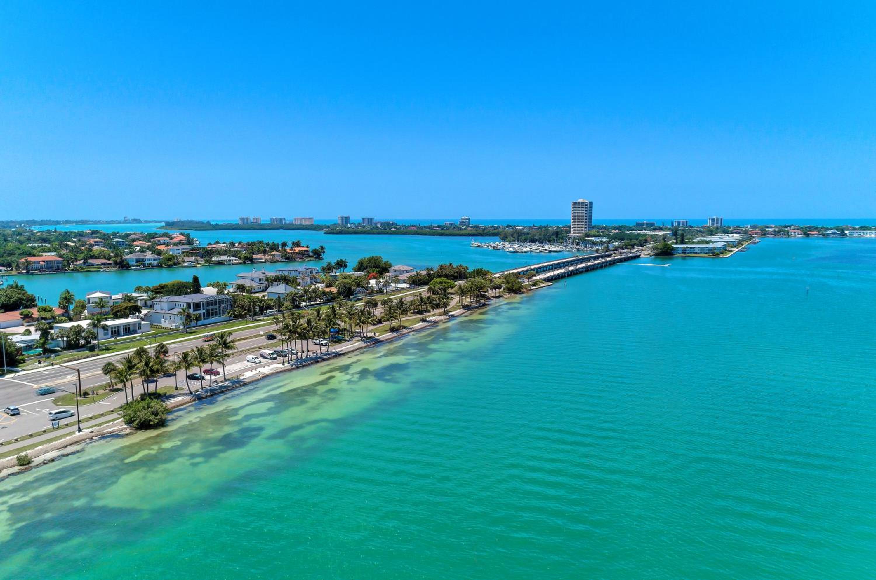 Longboat Key Cedars Beach House-Pet Friendly-2 Minute To The Beach - Property Image 87