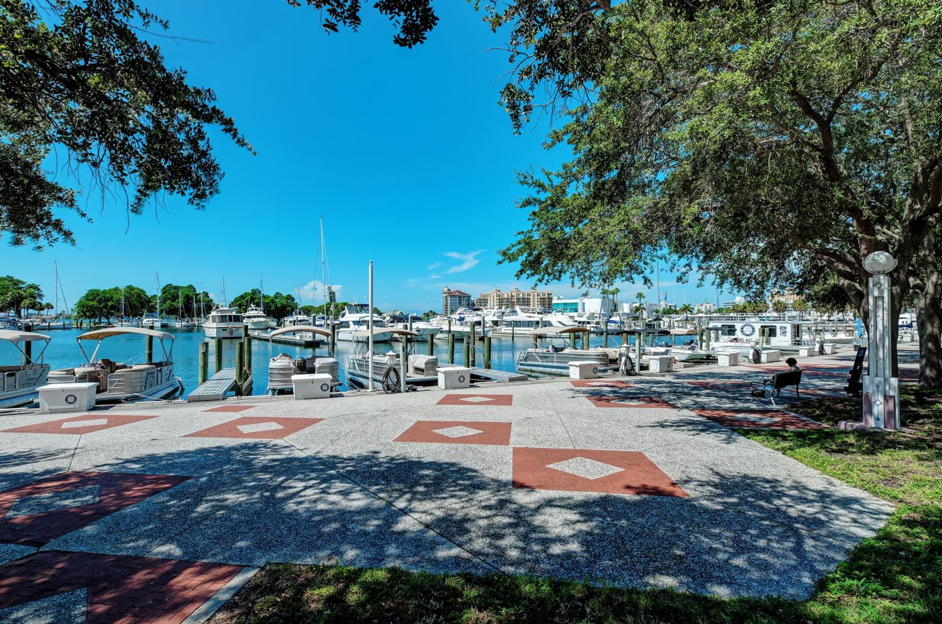 Longboat Key Cedars Beach House-Pet Friendly-2 Minute To The Beach - Property Image 90