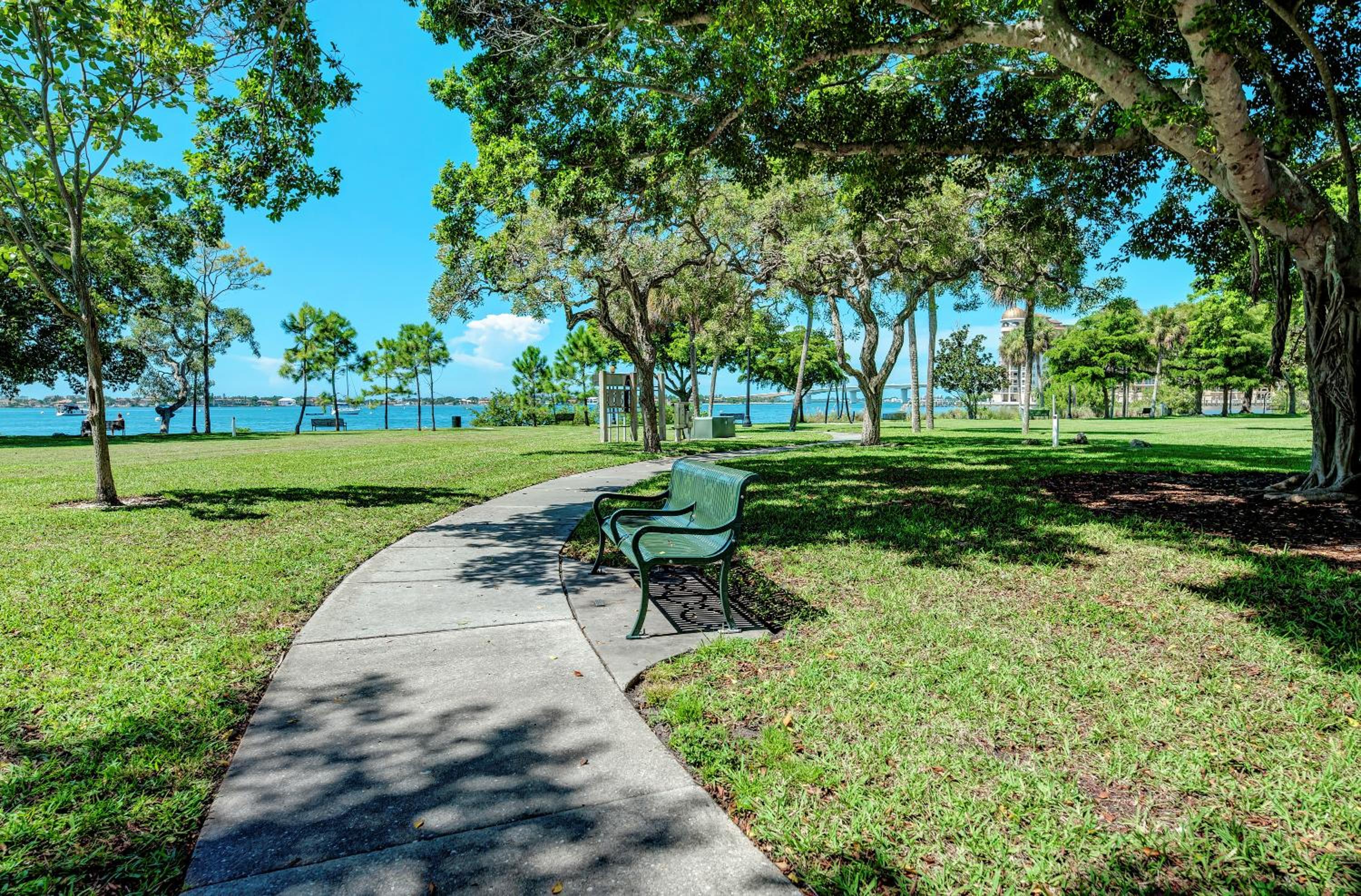 Longboat Key Cedars Beach House-Pet Friendly-2 Minute To The Beach - Property Image 94