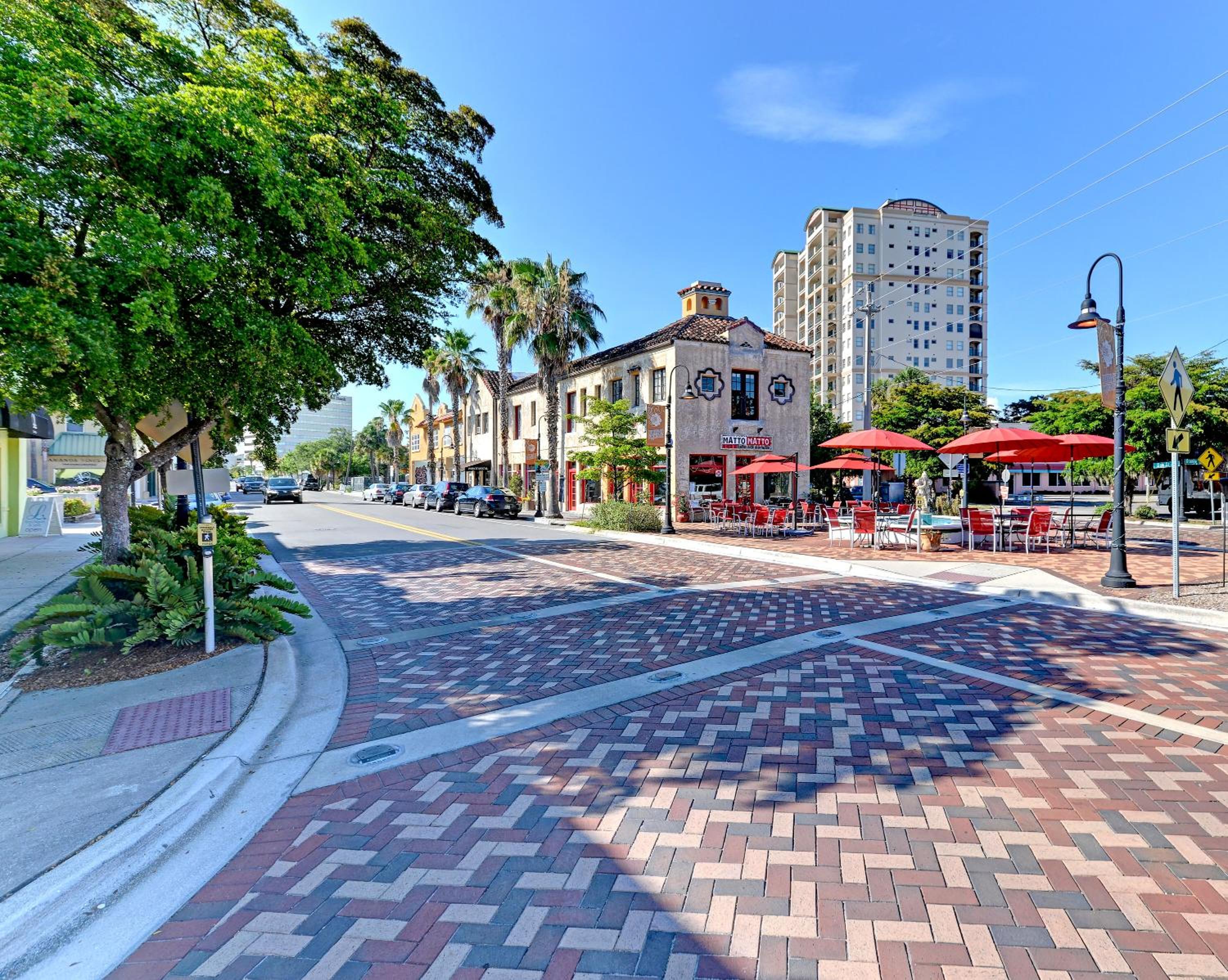 Longboat Key Cedars Beach House-Pet Friendly-2 Minute To The Beach - Property Image 5