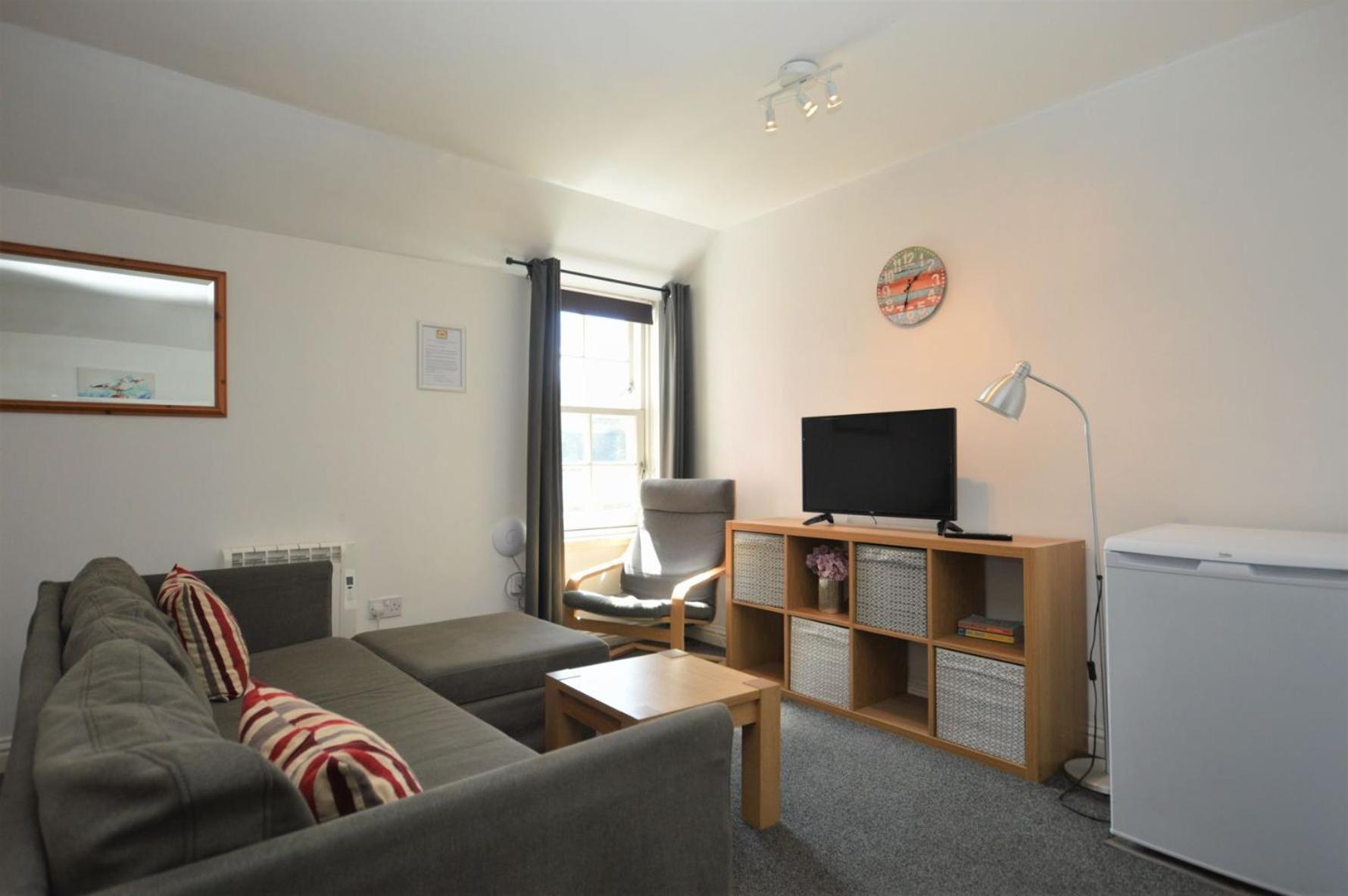 Dolphin Apartment