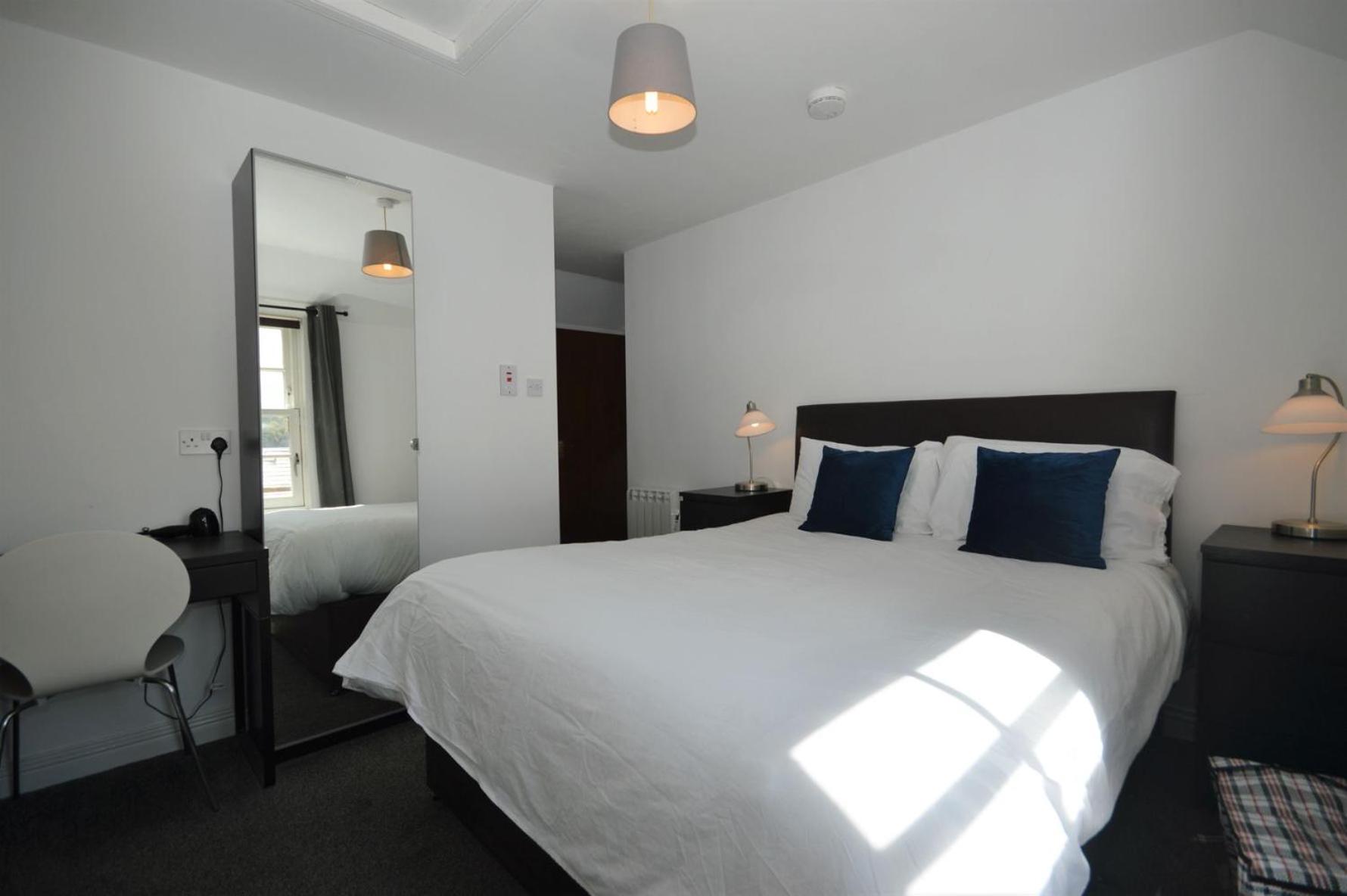 Dolphin Apartment