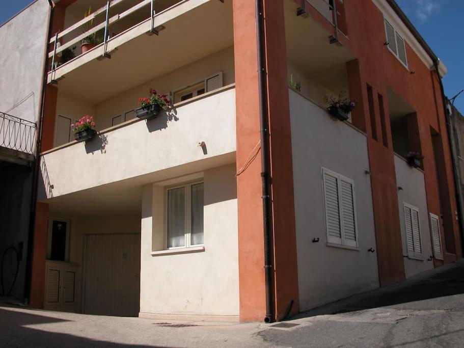 via dessi Orosei