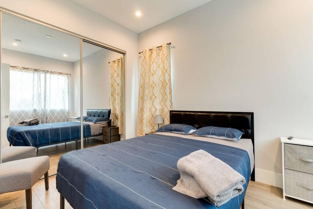 3 Luxury Modern Homes 12 bedrooms & Rooftop Decks
