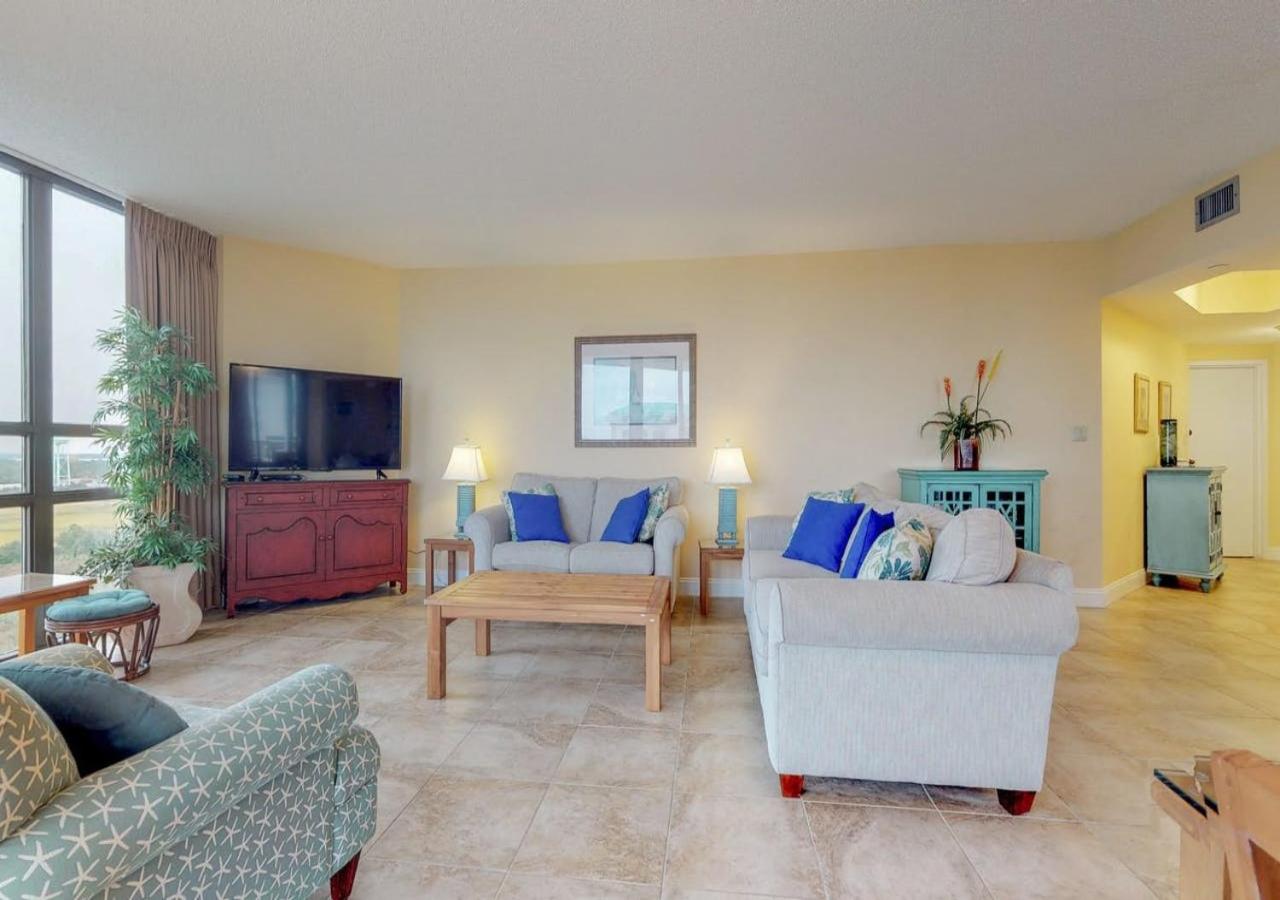 Surfside Resort by TO