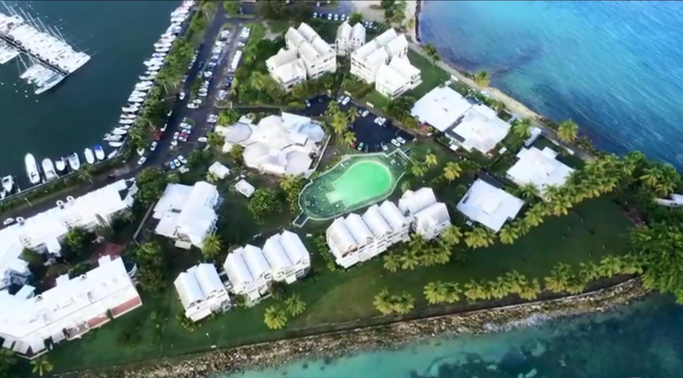 Studio le Colibri, Entre terre et mer, vue incroyable, citerne