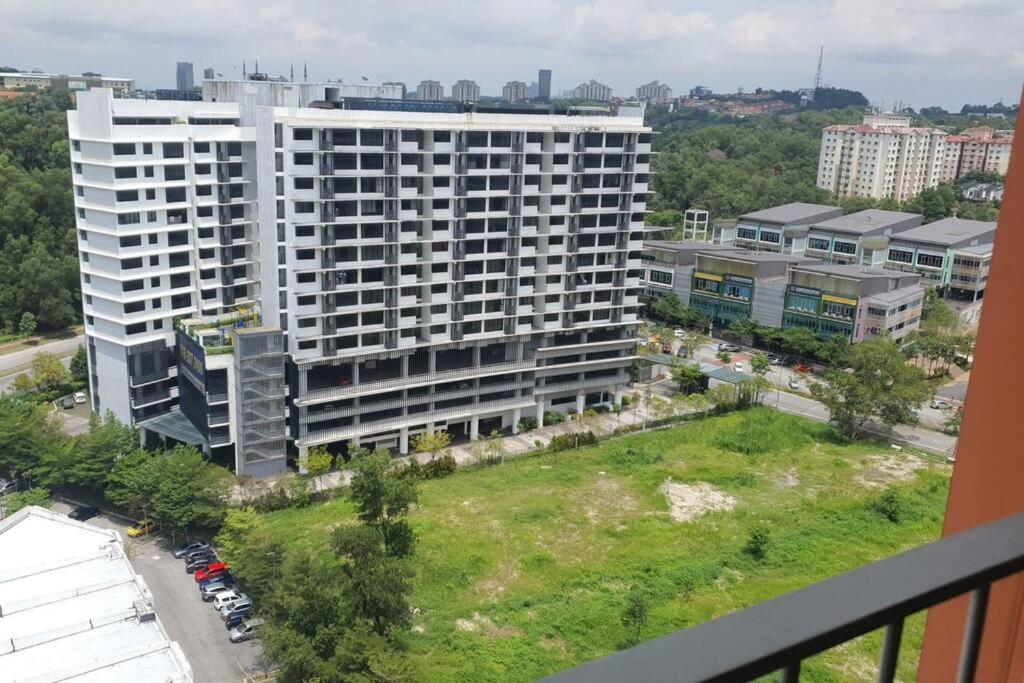 Lovely studio condo with balcony & pool @ Suria Jelutong photo 7