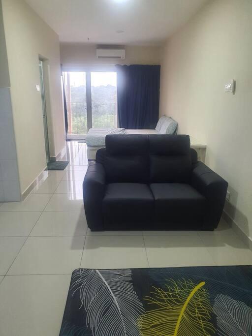 Lovely studio condo with balcony & pool @ Suria Jelutong, photo 16
