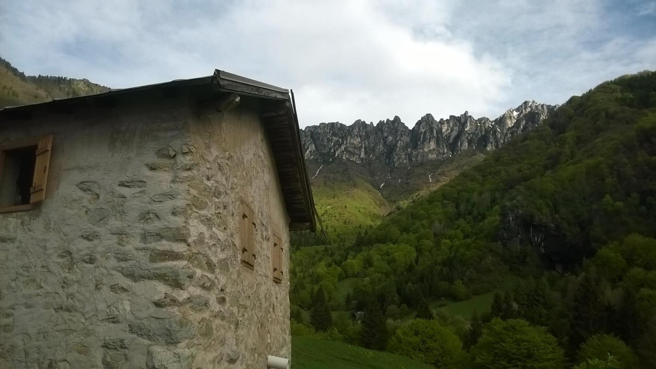 Photo 33