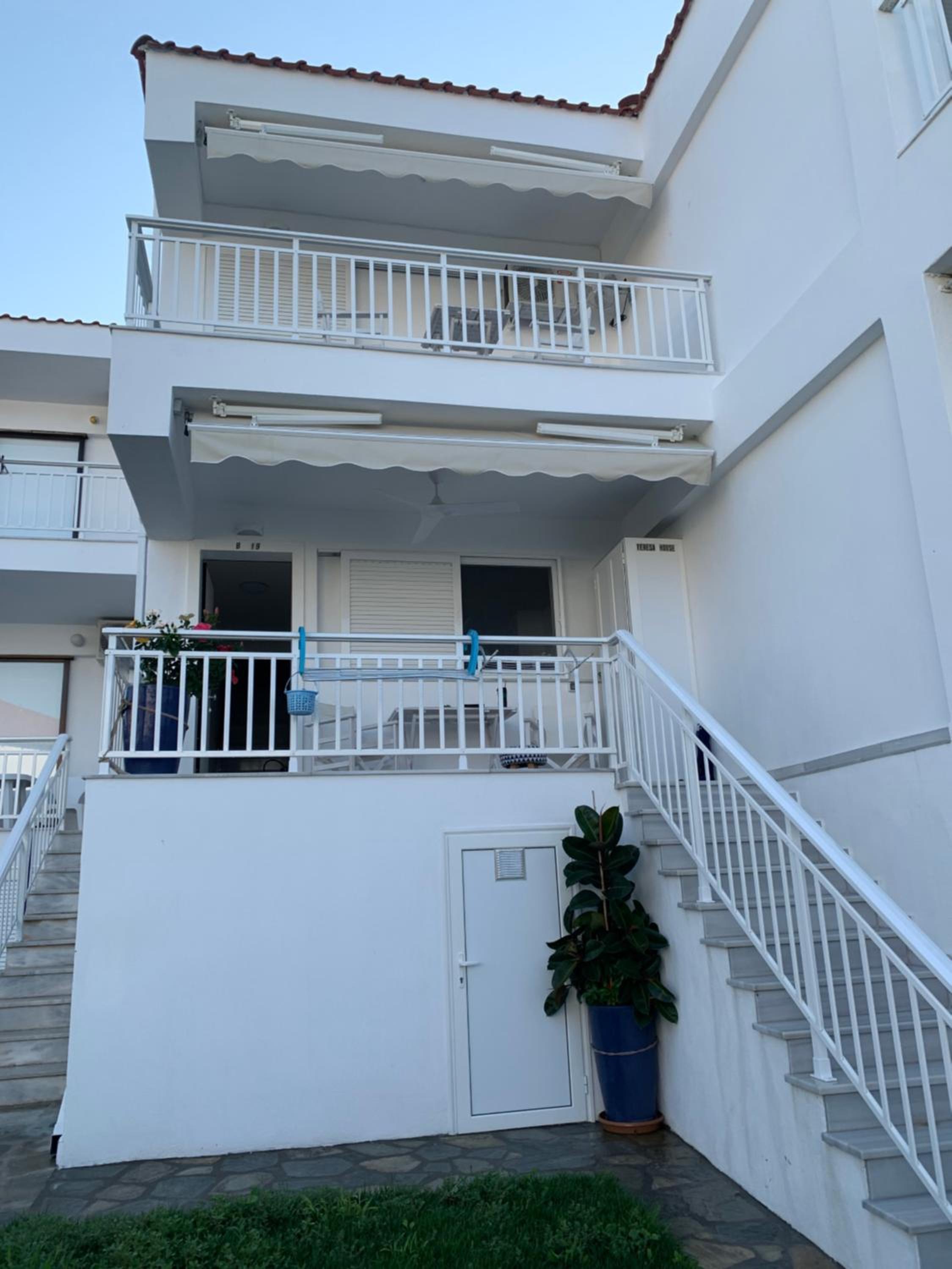 Teresa house view 3