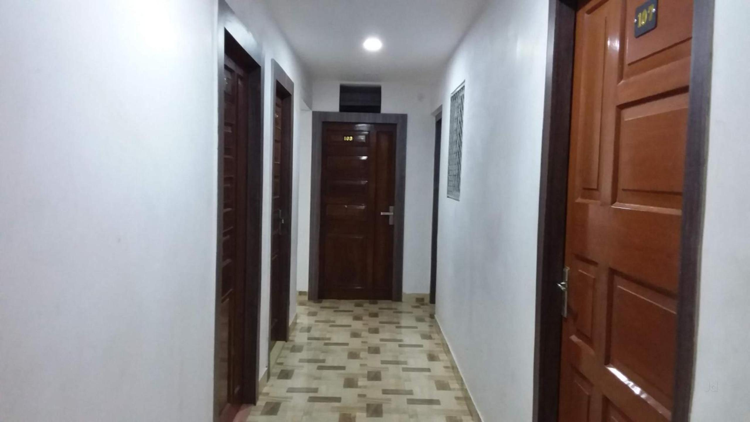 Photo 9