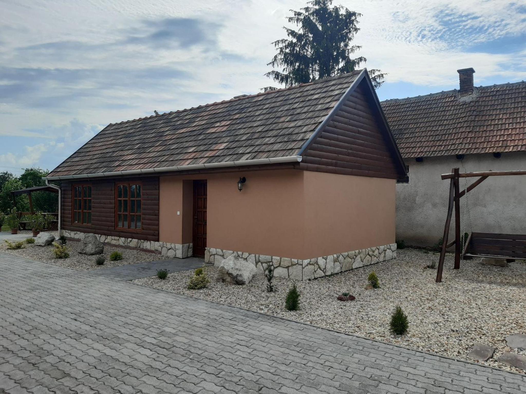Photo 18
