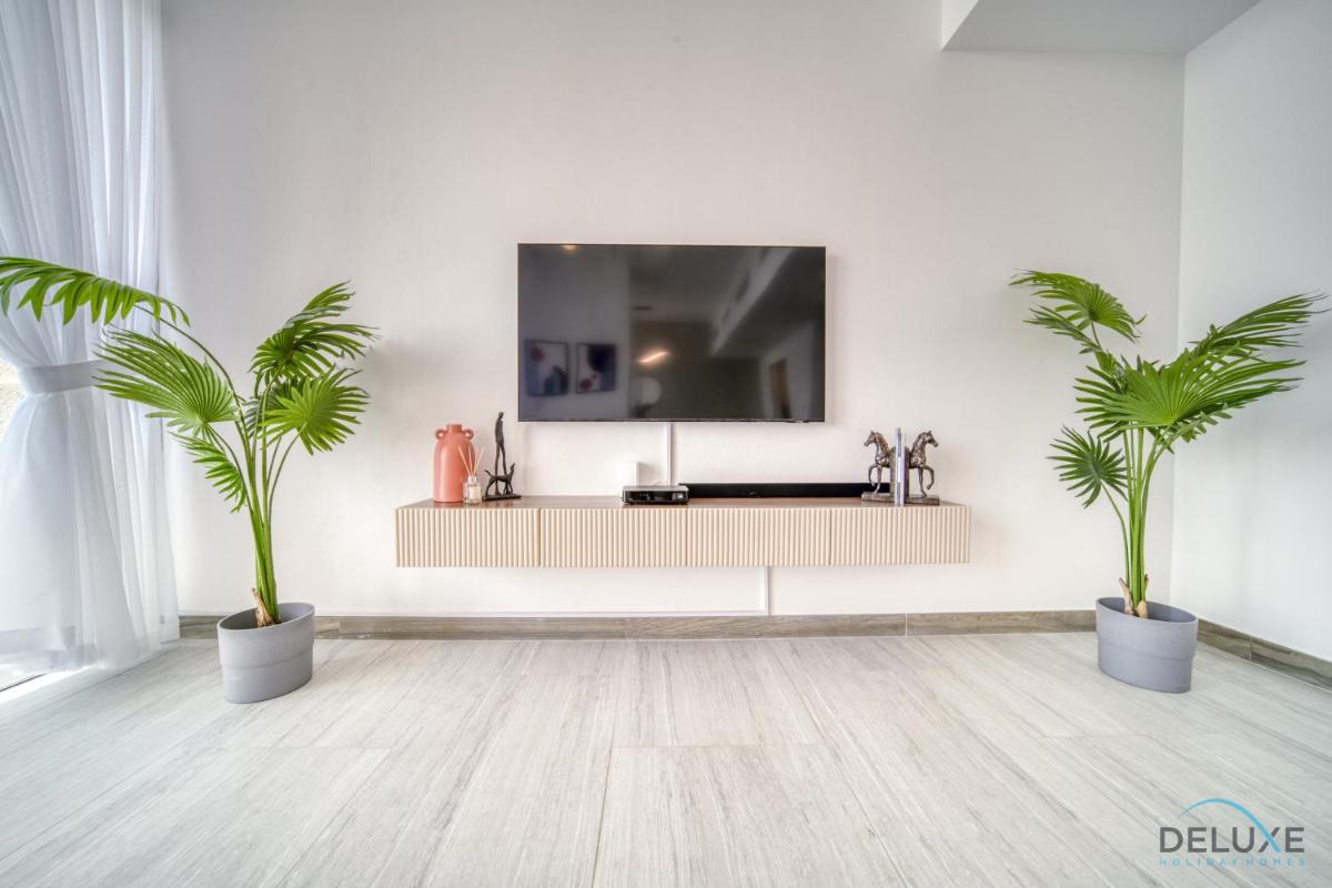 Peaceful 2BR at Hameni Tower JVC by Deluxe Holiday Homes