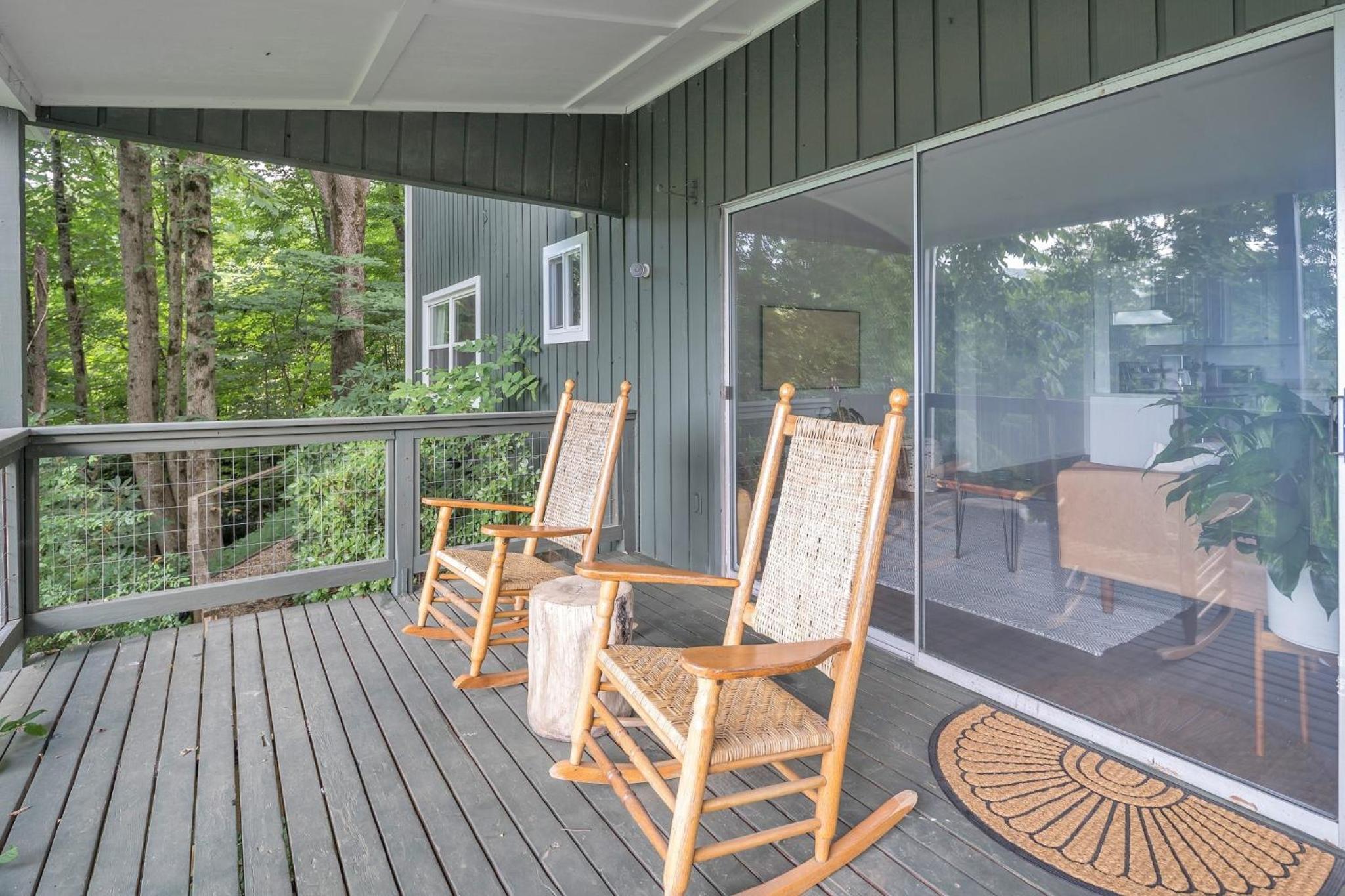 Blue Ridge Lookout Beautiful Modern Cabin - Nature Hikes and Pets OK cabin view 5