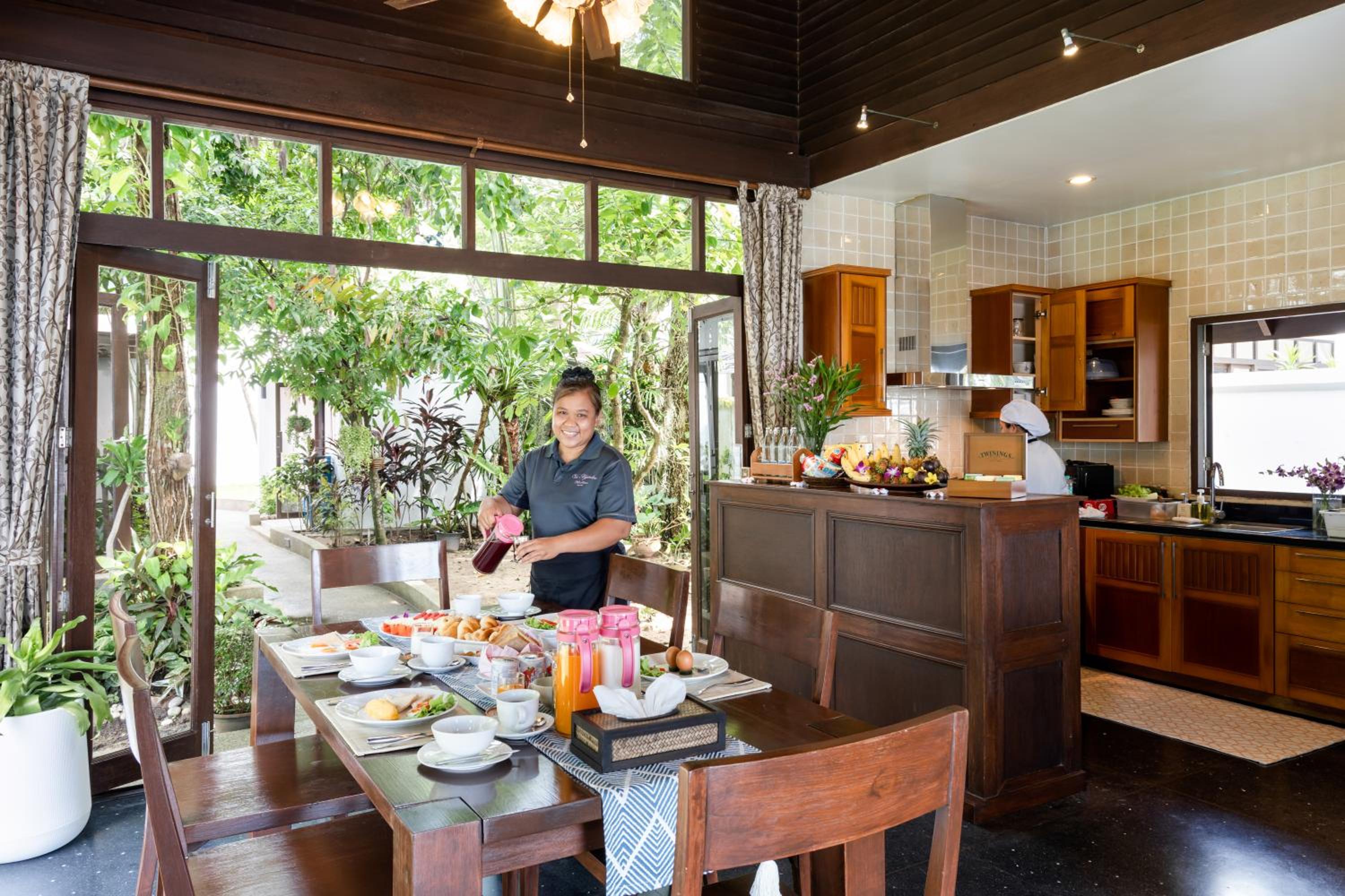 dining