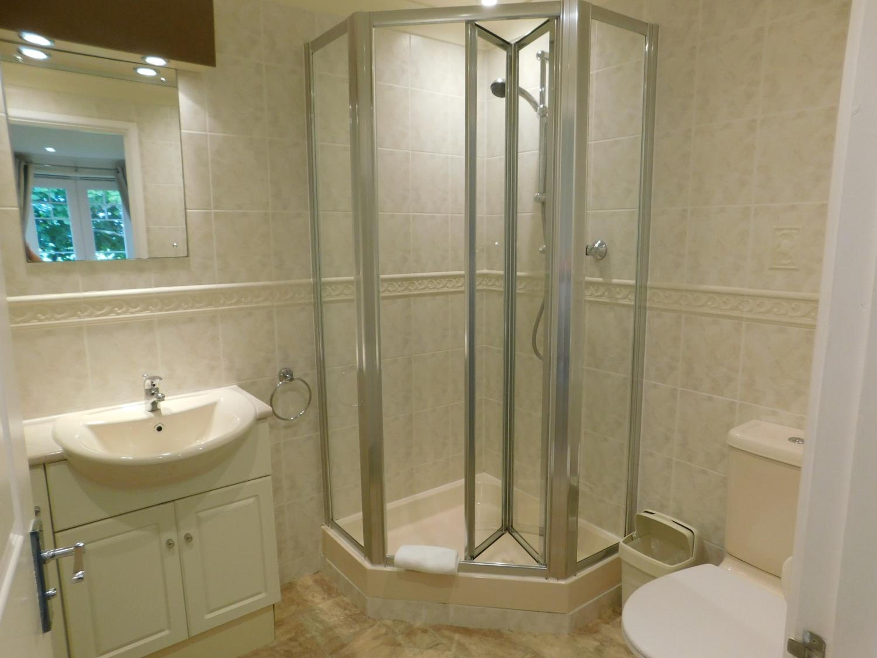 Primrose Cottage, spacious 4 bed house near Newquay view 5