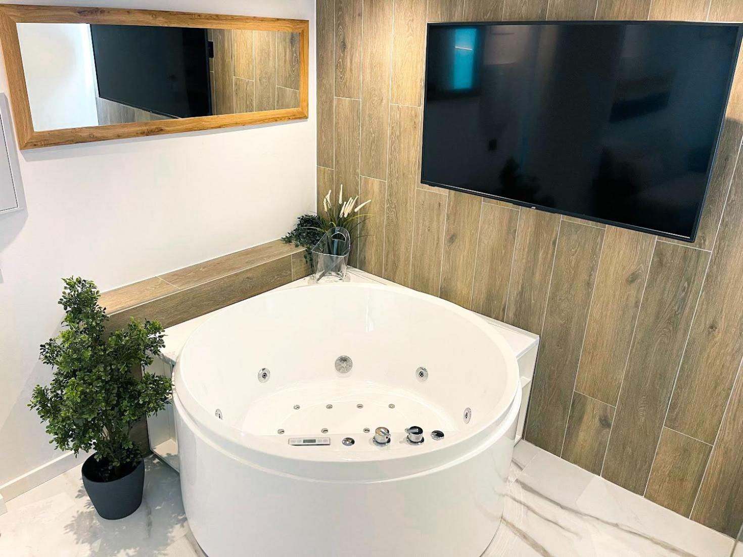Apartamentos Turísticos Córdoba Boutique Con jacuzzi