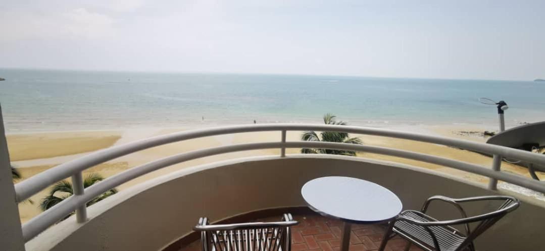 Tanjung Tuan Beach Regency - Hermis Theme 1 Car Park photo 5