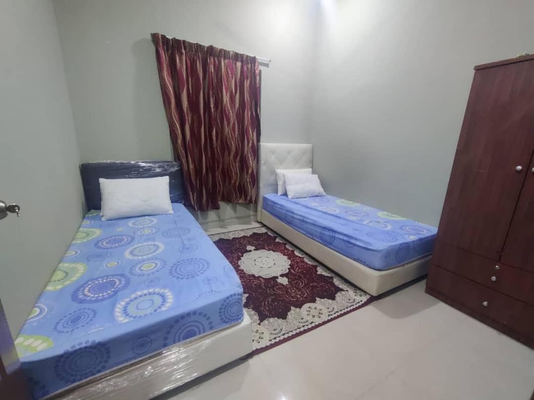 Mak Andak's Homestay photo 2