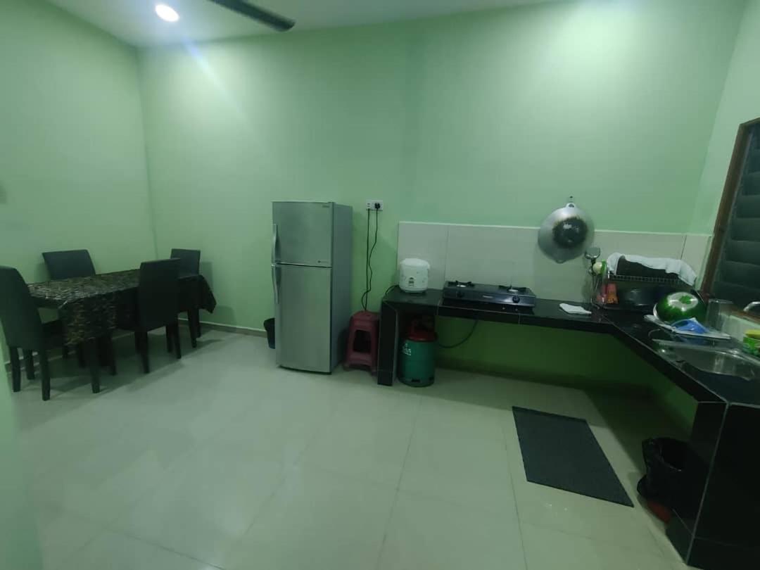 Mak Andak's Homestay photo 5