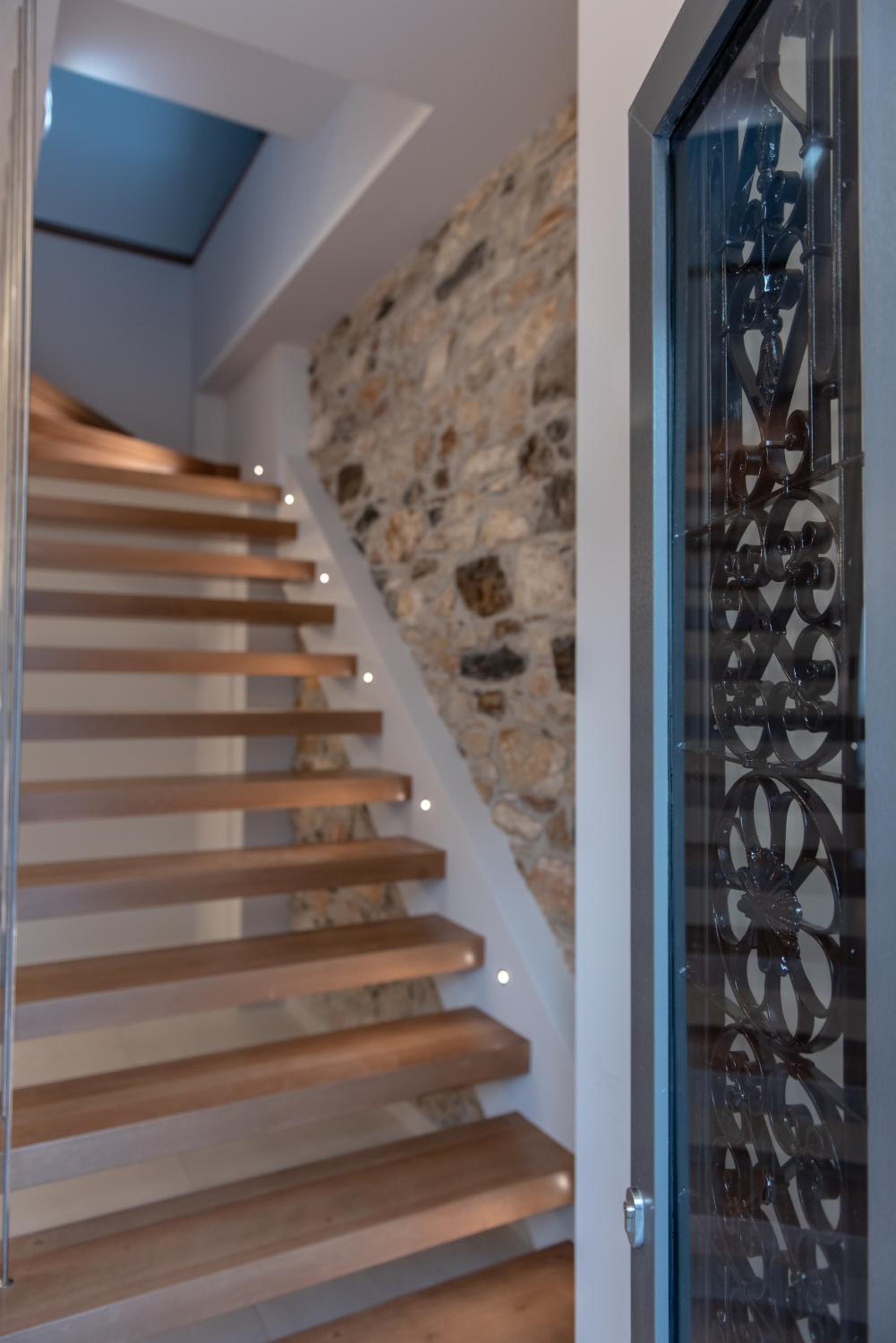 Villa Samos - Renovated stone villa with private pool- 2 min from the sea!